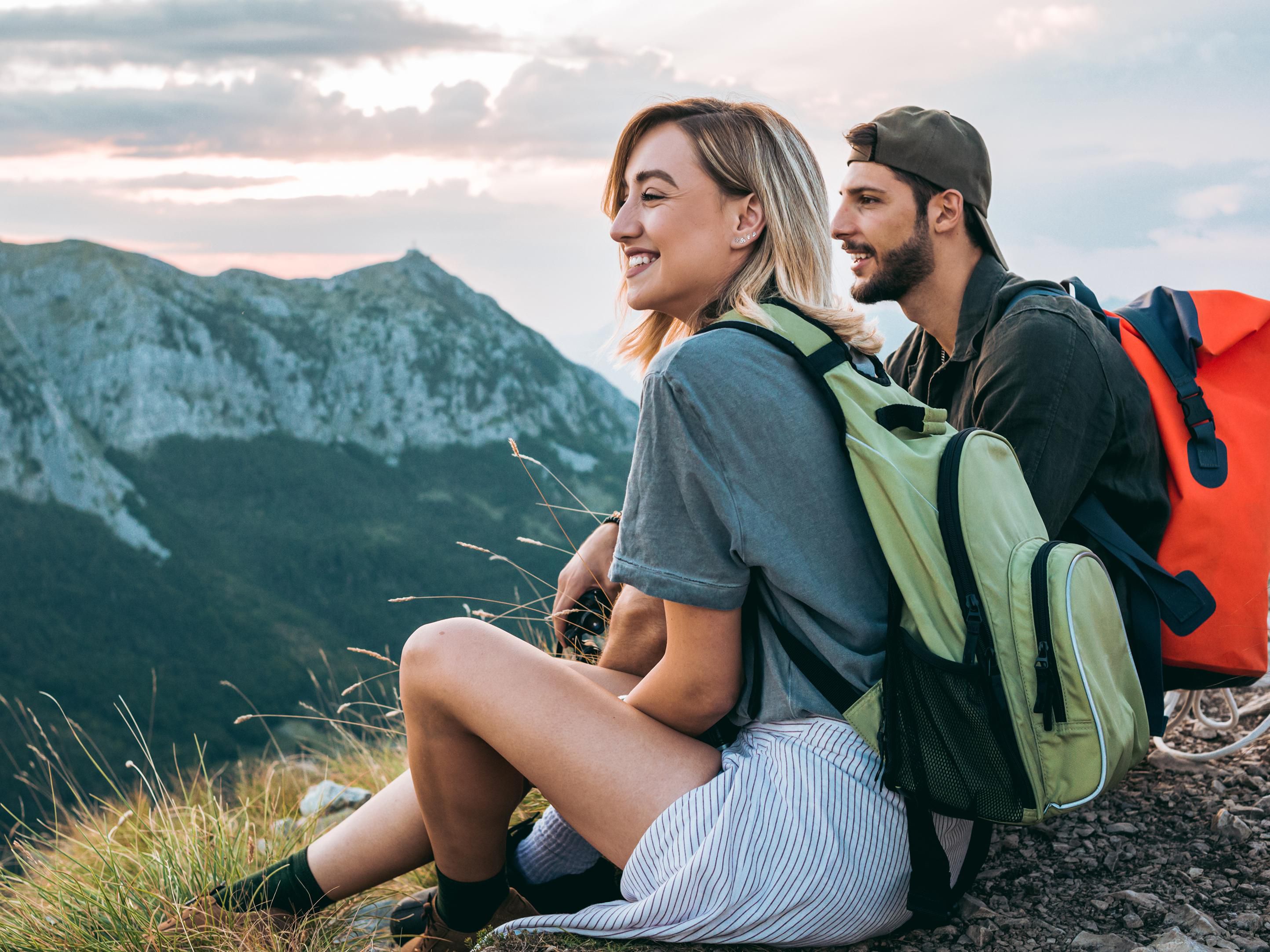 Hiking in Colorado is one of the state’s biggest summer draws. With the beauty of the Rocky Mountains beckoning, visitors of all abilities are drawn to the incredible views. Regardless of the length or difficulty level, the common denominator of hikes in the area is that they are all stunningly scenic. See for yourself with these six amazing hikes!