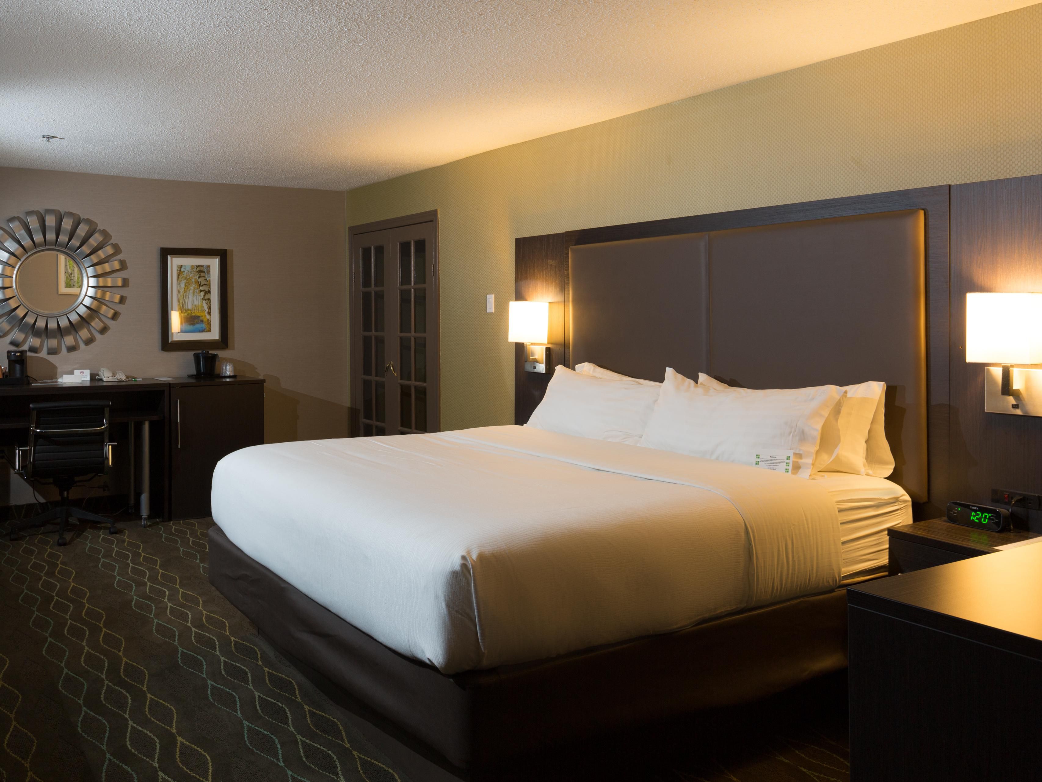 At the Holiday Inn Sudbury, we have a selection of rooms, including King Suites, that are perfect for a longer stay. With complimentary WiFi, onsite guest parking, onsite guest laundry facilities, and more - we've got everything you need to feel at home on the road.