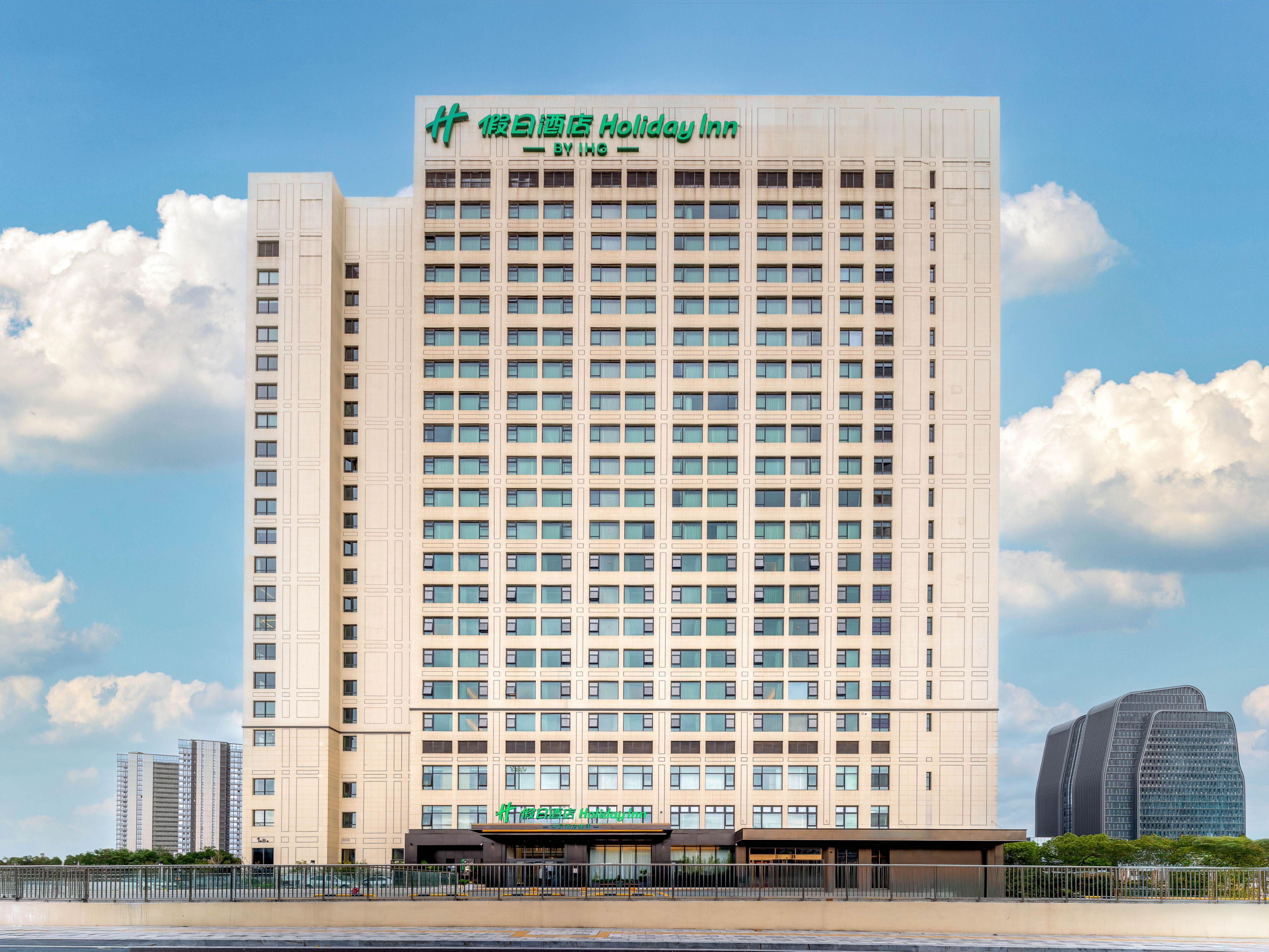 Full View Hotel