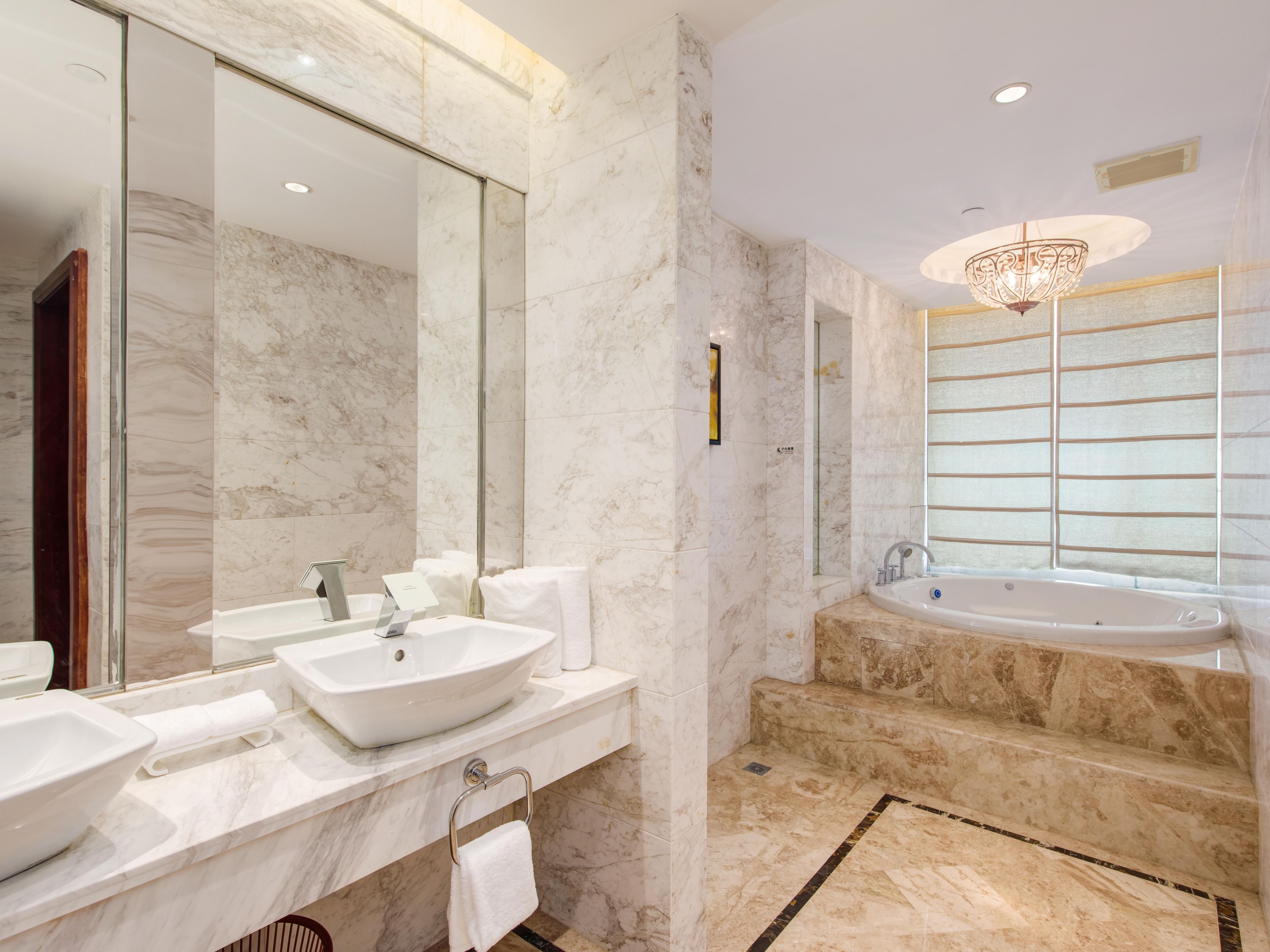 HotelPhoto4