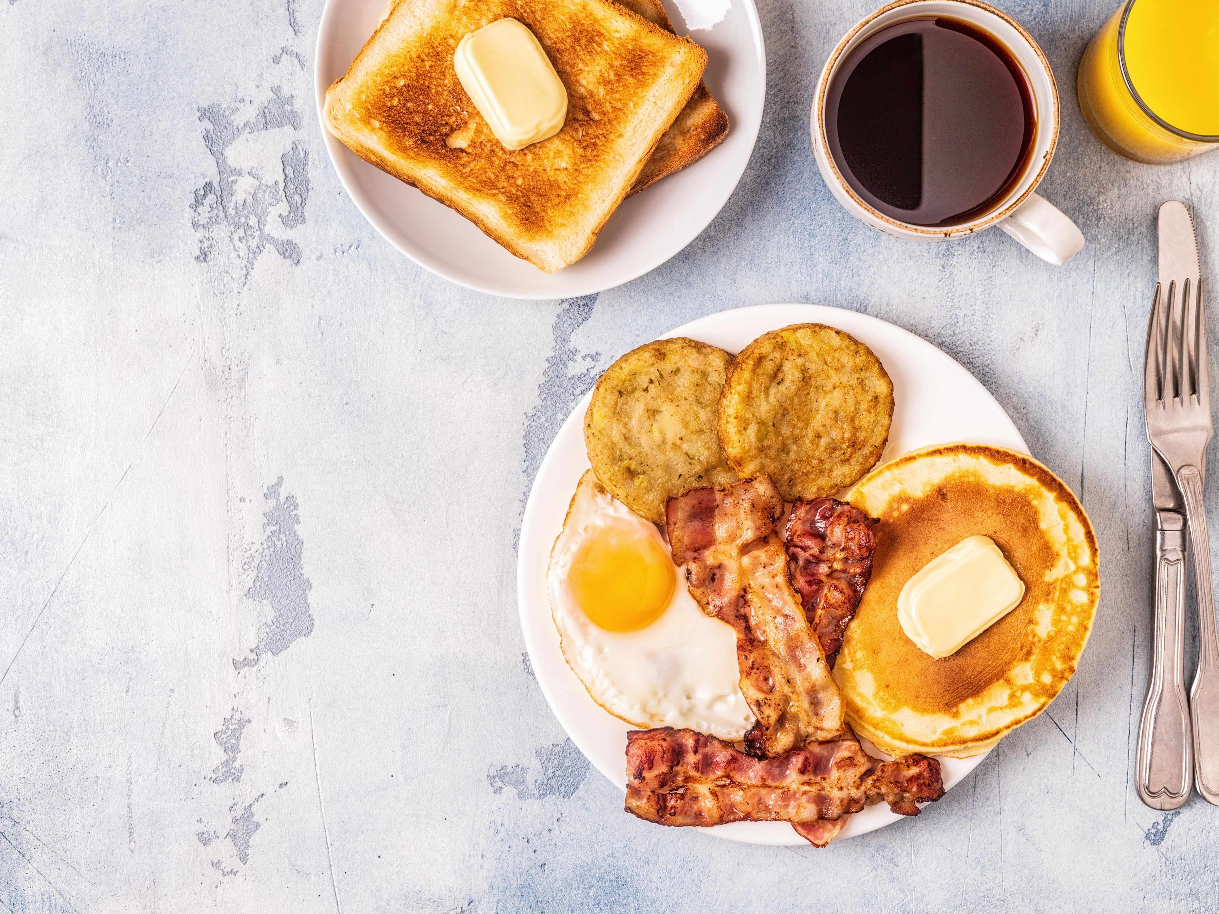 Start your day off right with our Breakfast Buffet at the Holiday Inn Tallahassee E Capitol Univ. Indulge in a variety of options, including scrambled eggs, bacon, sausage, fresh seasonal fruit, assorted cereals, pancakes, and coffee. Join us each morning from 6:00 AM to 10:00 AM on weekdays and 6:00 AM to 11:00 AM on weekends.