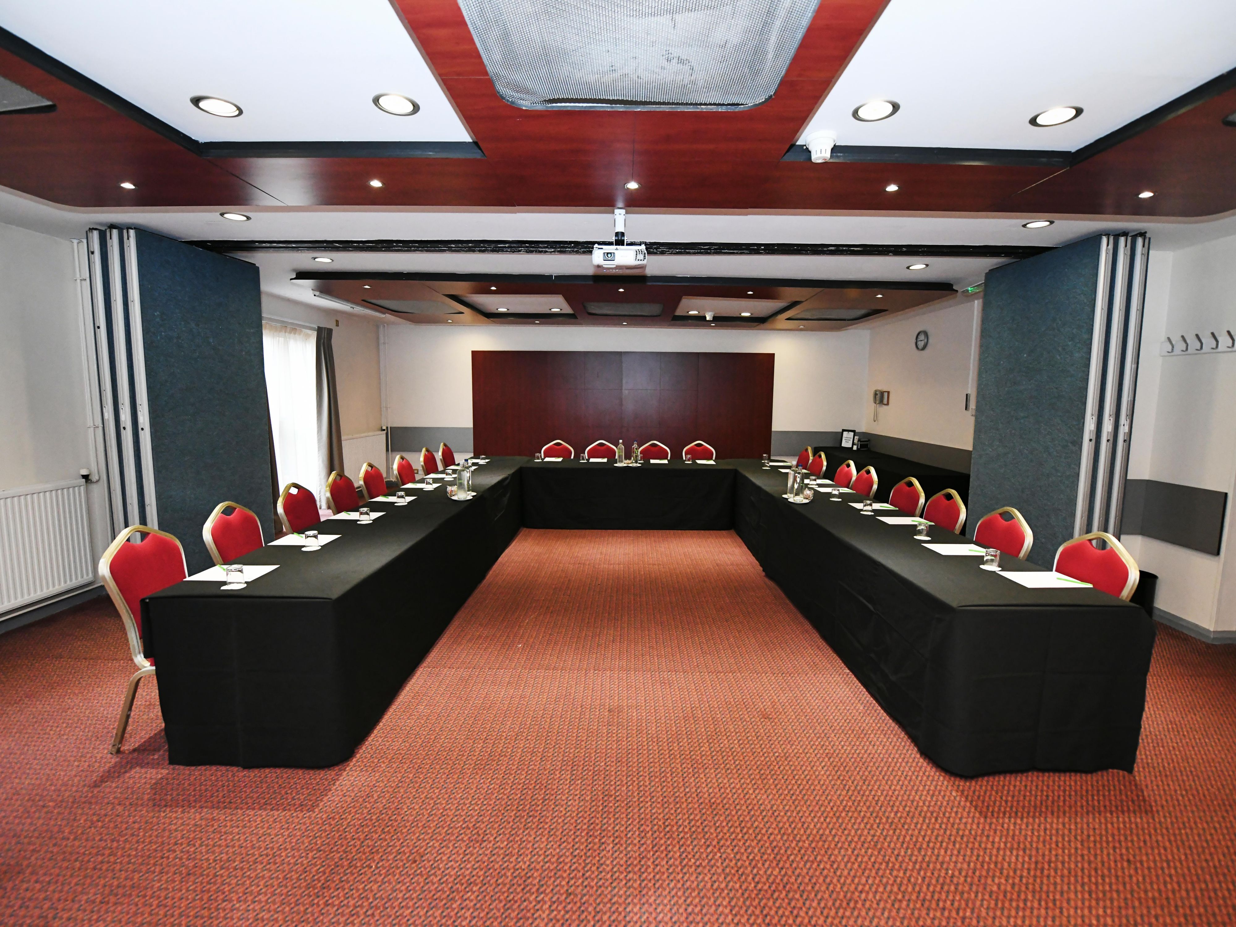 We have 8 versatile conference rooms, air conditioned with natural daylight and WiFi.  A dedicated event planner will assist with planning to ensure your event is a success.  Whether you are holding a training course, product launch, seminar or a wedding, we have the facilities and experience you need. 