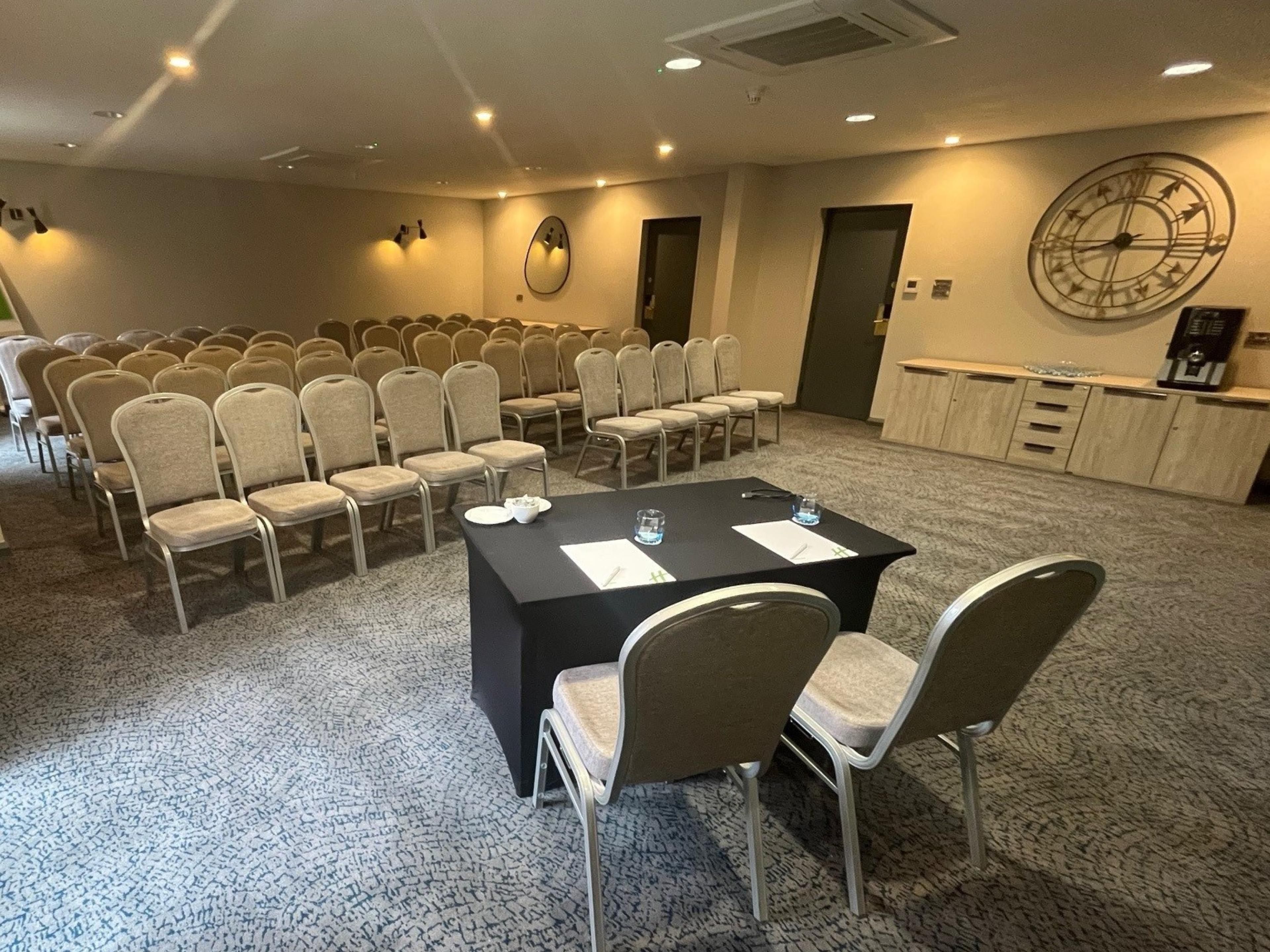 We have five versatile meeting rooms with air conditioning and natural daylight. The refurbished Pritchard suite is a stylish choice. 
A dedicated event planner will help you plan to ensure the event is a success.  Whether you are holding a training course, product launch, seminar, dinner or wedding, we have the facilities and experience you need.