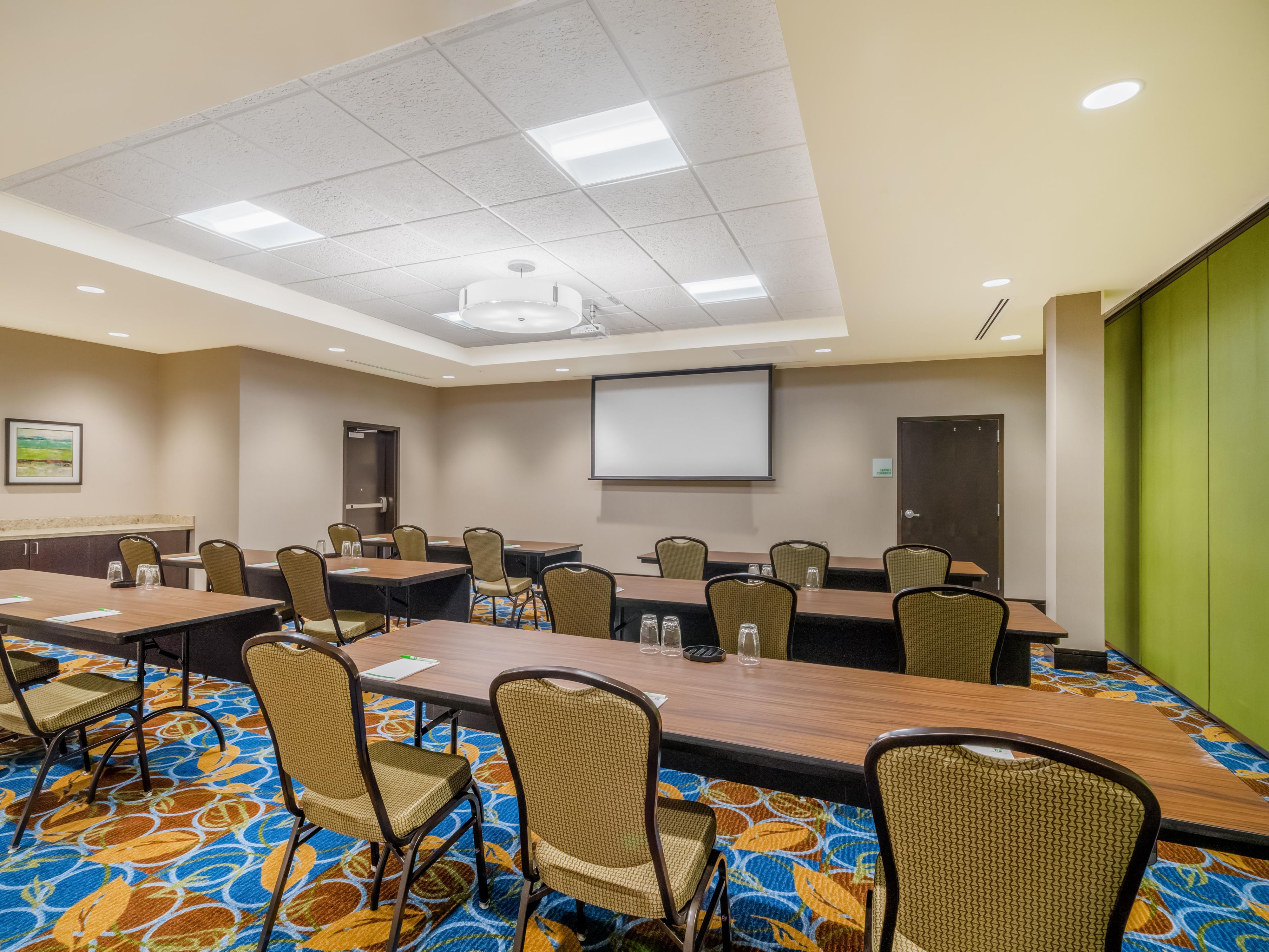 Hickory A or B offer 750 square feet of meeting space and can hold up to 48 people each. The two can be combined into one large meeting space (51'6" x 27'10") that can accommodate up to 104 people. Please contact our sales team to learn more! 