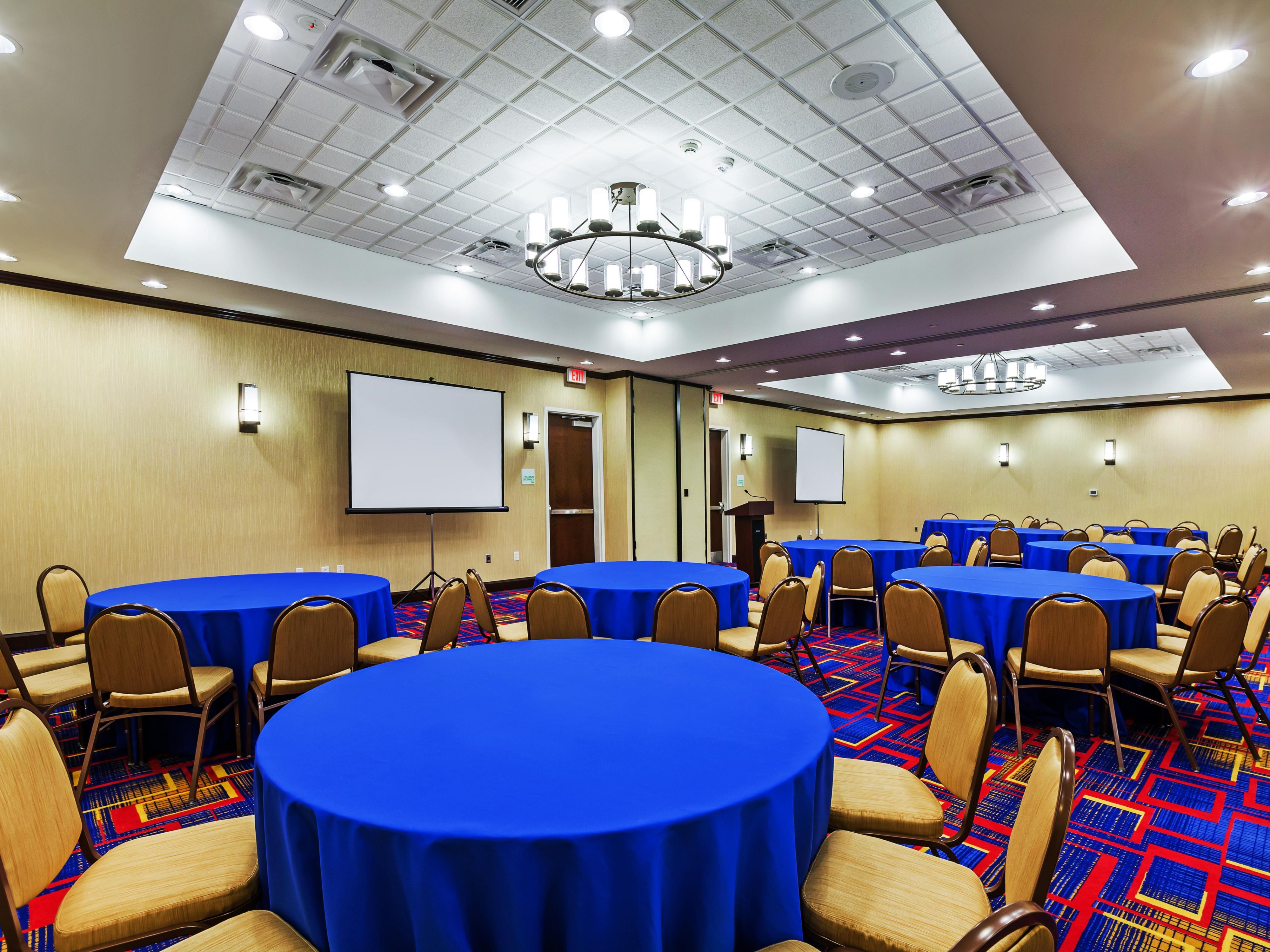Whether you need space for a wedding rehearsal dinner or a corporate meeting we can accommodate you accordingly.  We offer a full menu of delicious eating options from our full service restaurant.  Our 1,350 square feet of flexible meeting space may also be split into two sections measuring 650 square feet for smaller events. 