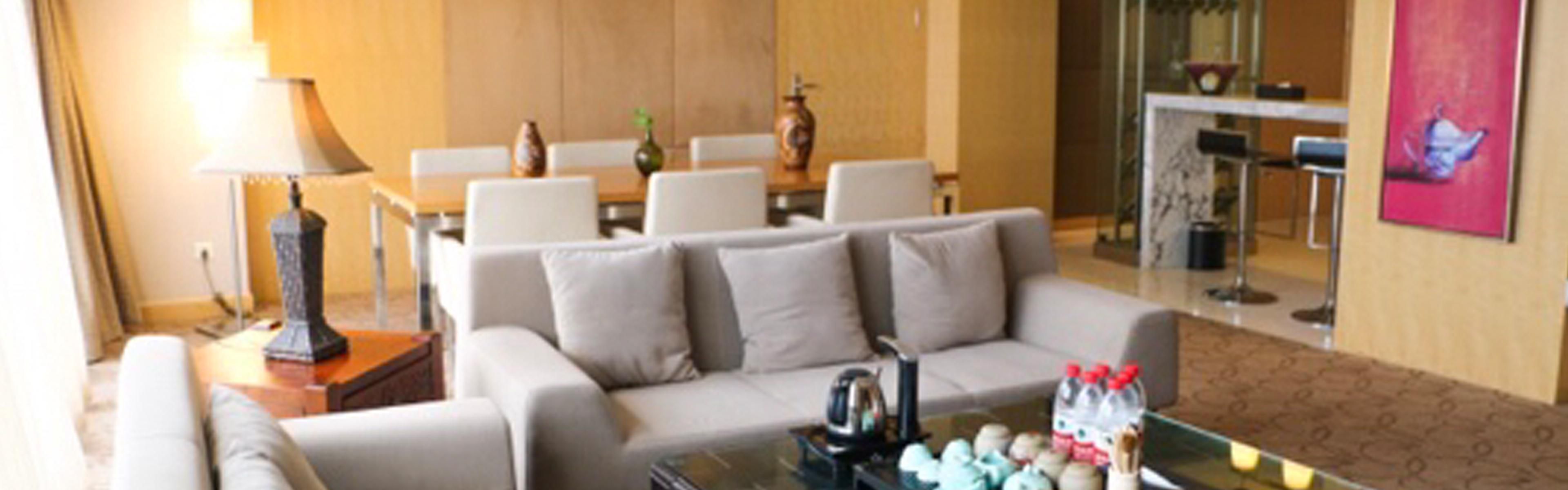 �����׷�