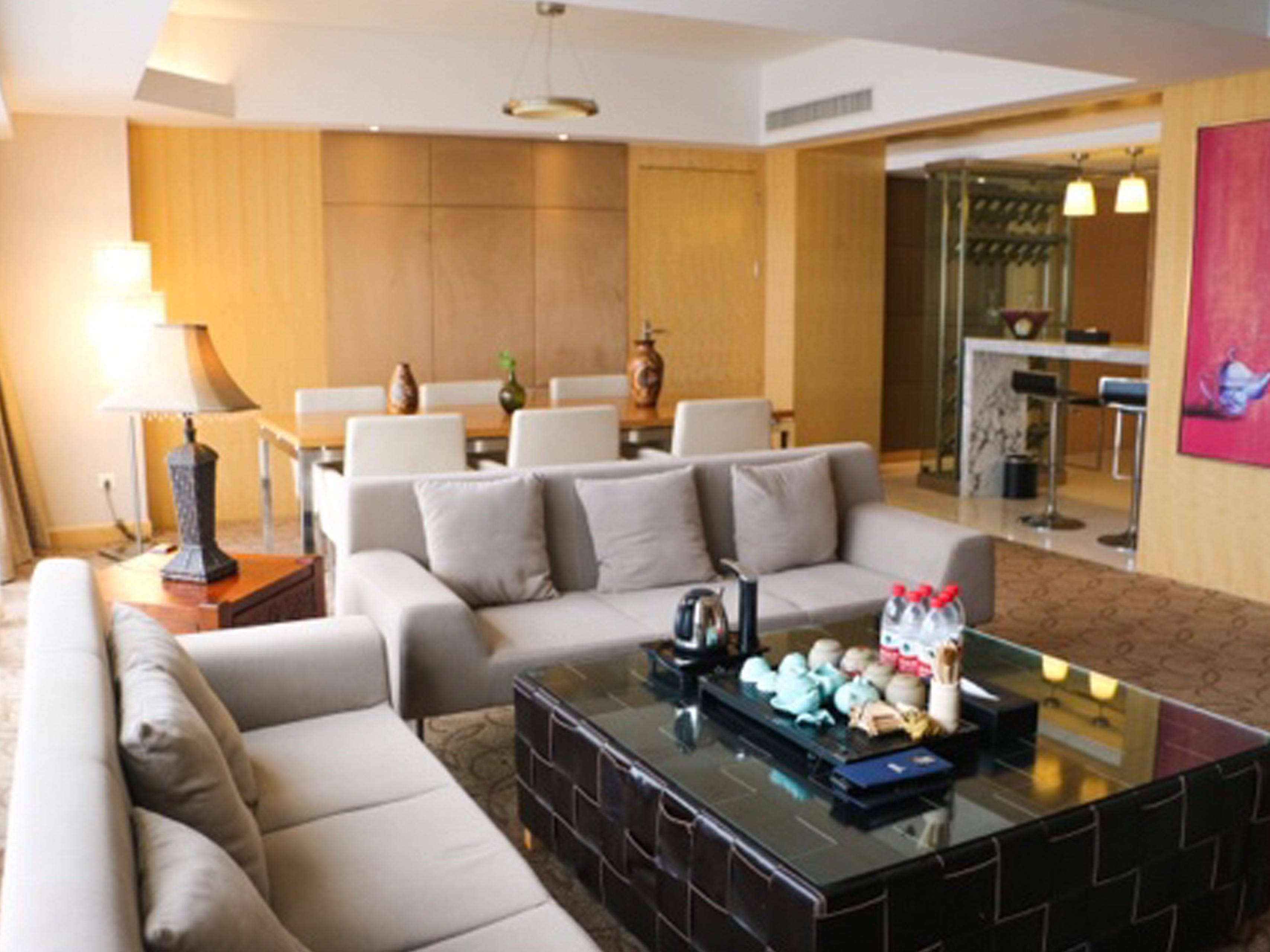 �����׷�