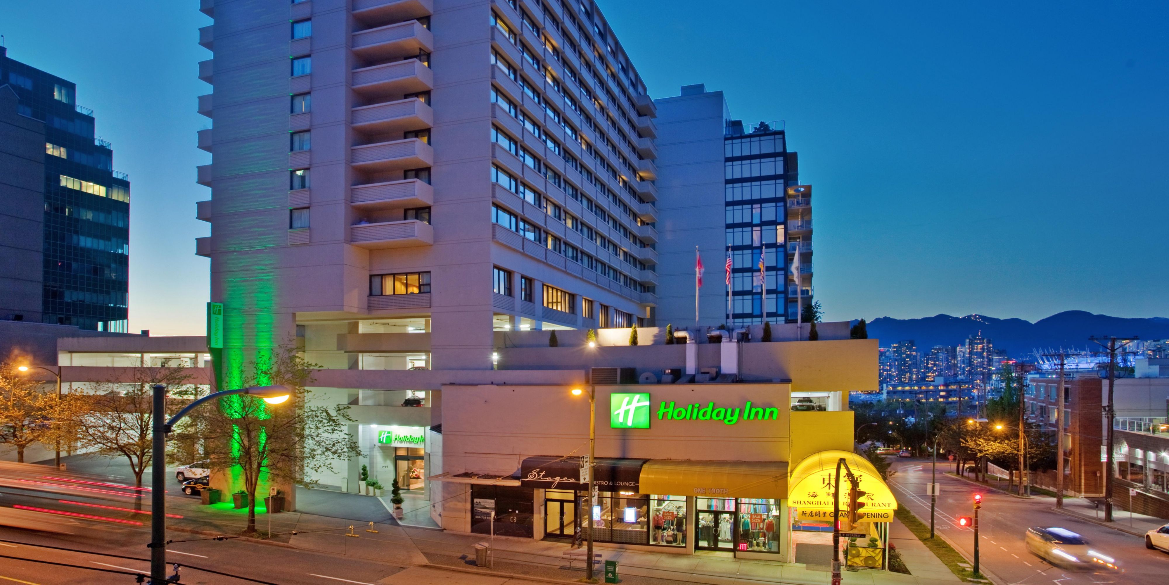 Top Hotels Closest to Robson Street in Central Vancouver