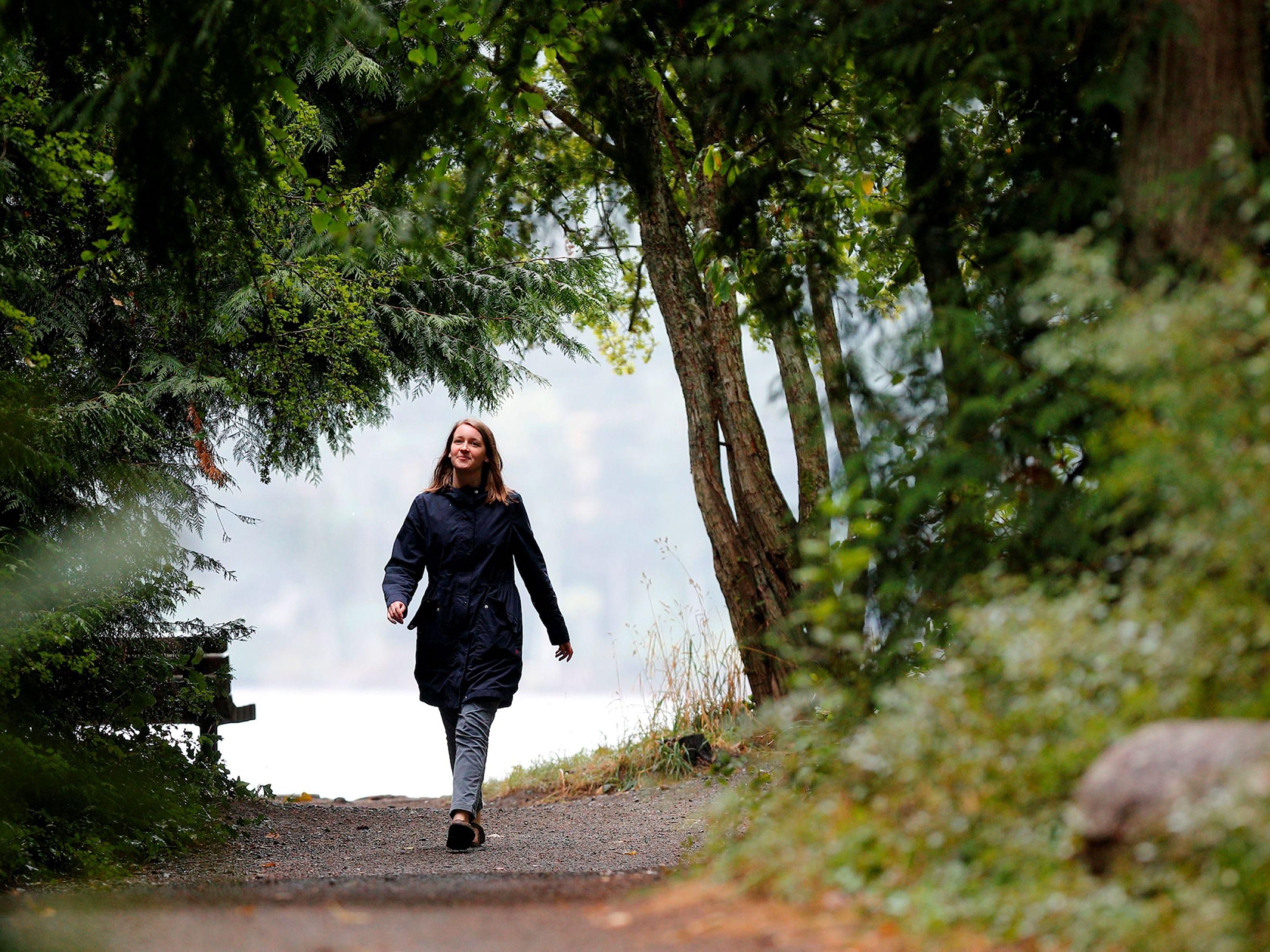 Surrounded by the beauty of Elk Lake and nearby parks, our hotel combines comfort and adventure for road trippers. With a prime location and family-friendly amenities, we’re the ideal choice for exploring Vancouver Island’s natural and cultural attractions. Whether for a weekend or an extended stay, we welcome you to make us your home base.