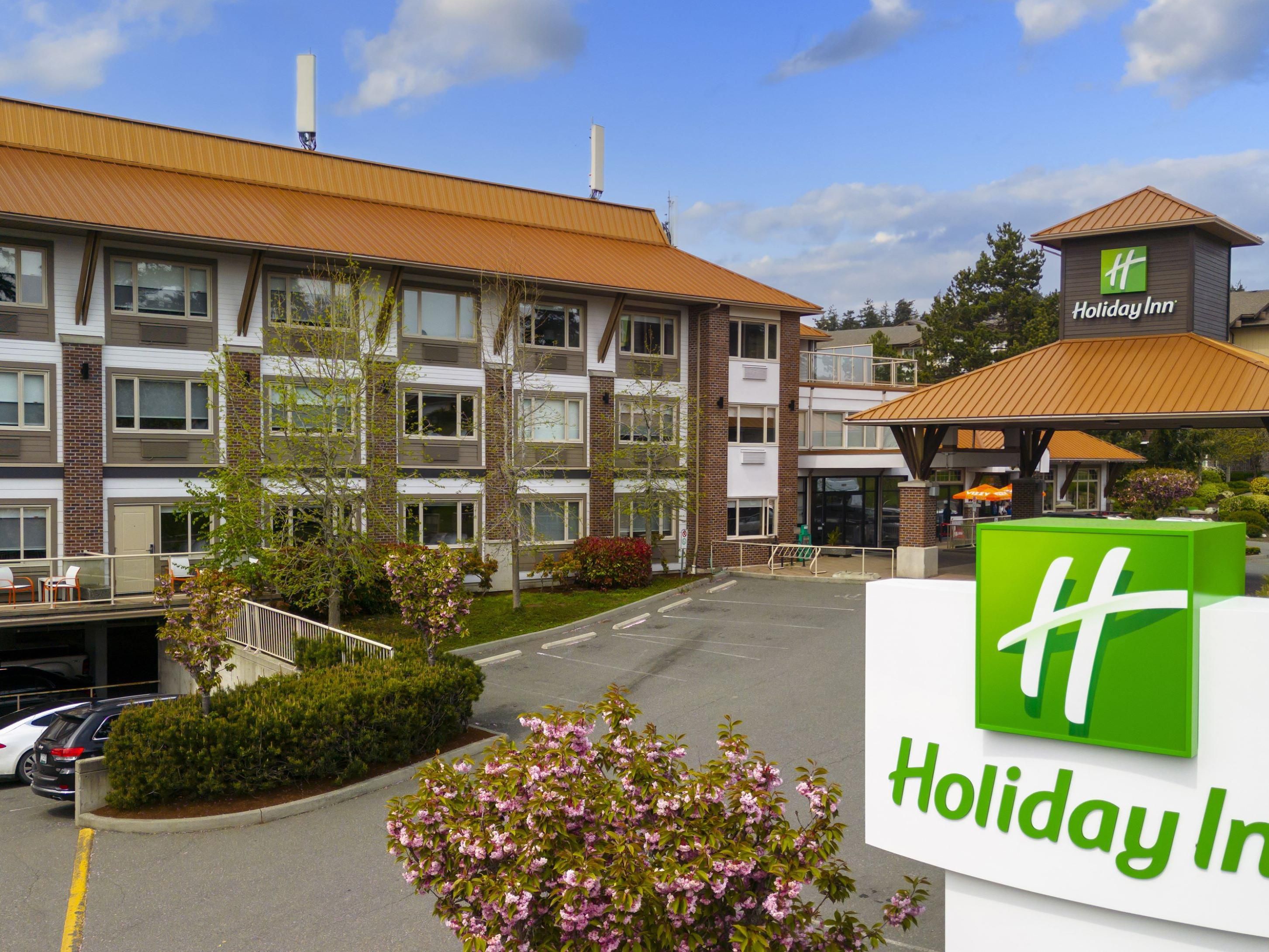 Welcome to Holiday Inn Victoria – Elk Lake.