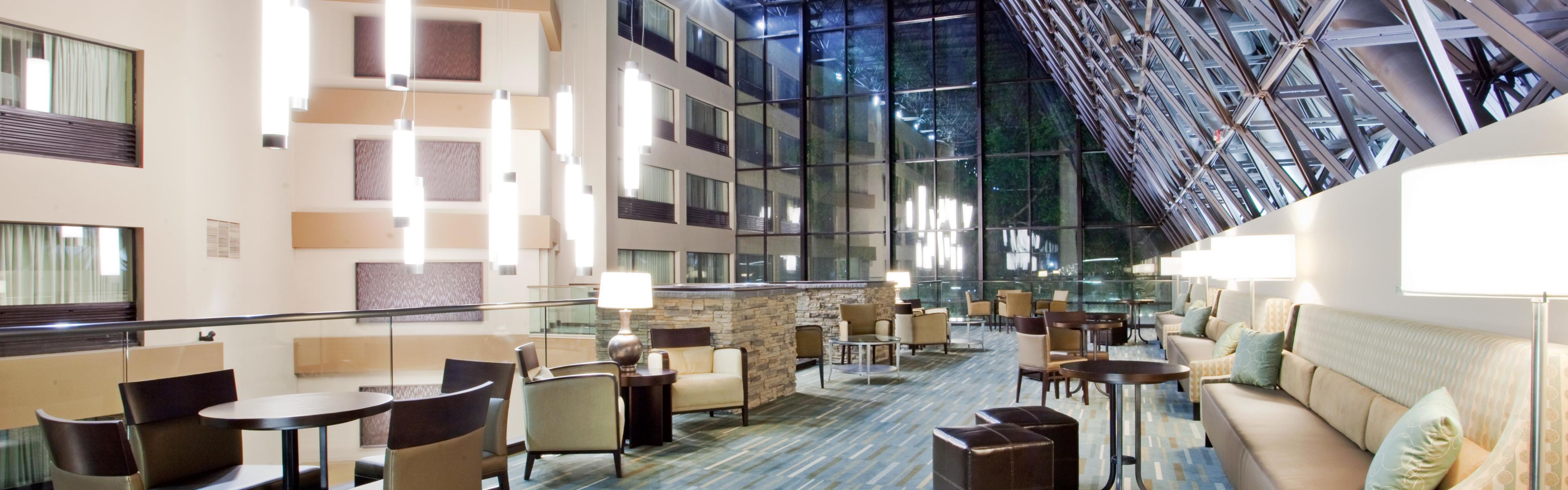 Kid Friendly Hotels In Virginia Beach Holiday Inn Virginia Beach Norfolk