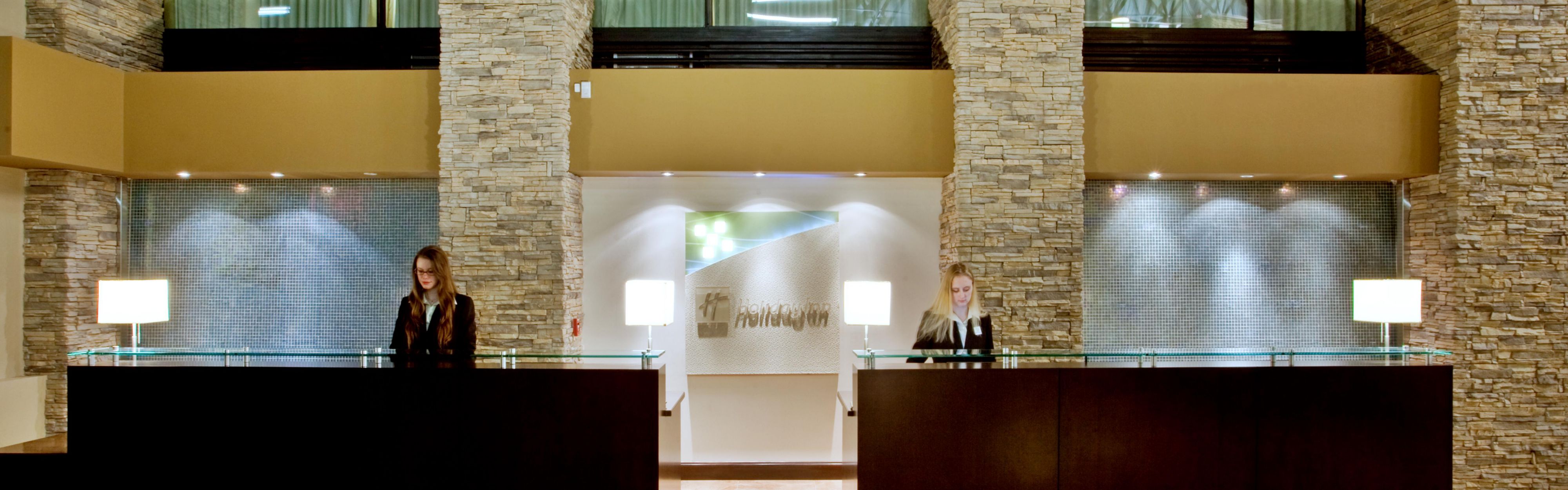 Kid Friendly Hotels In Virginia Beach Holiday Inn Virginia Beach Norfolk