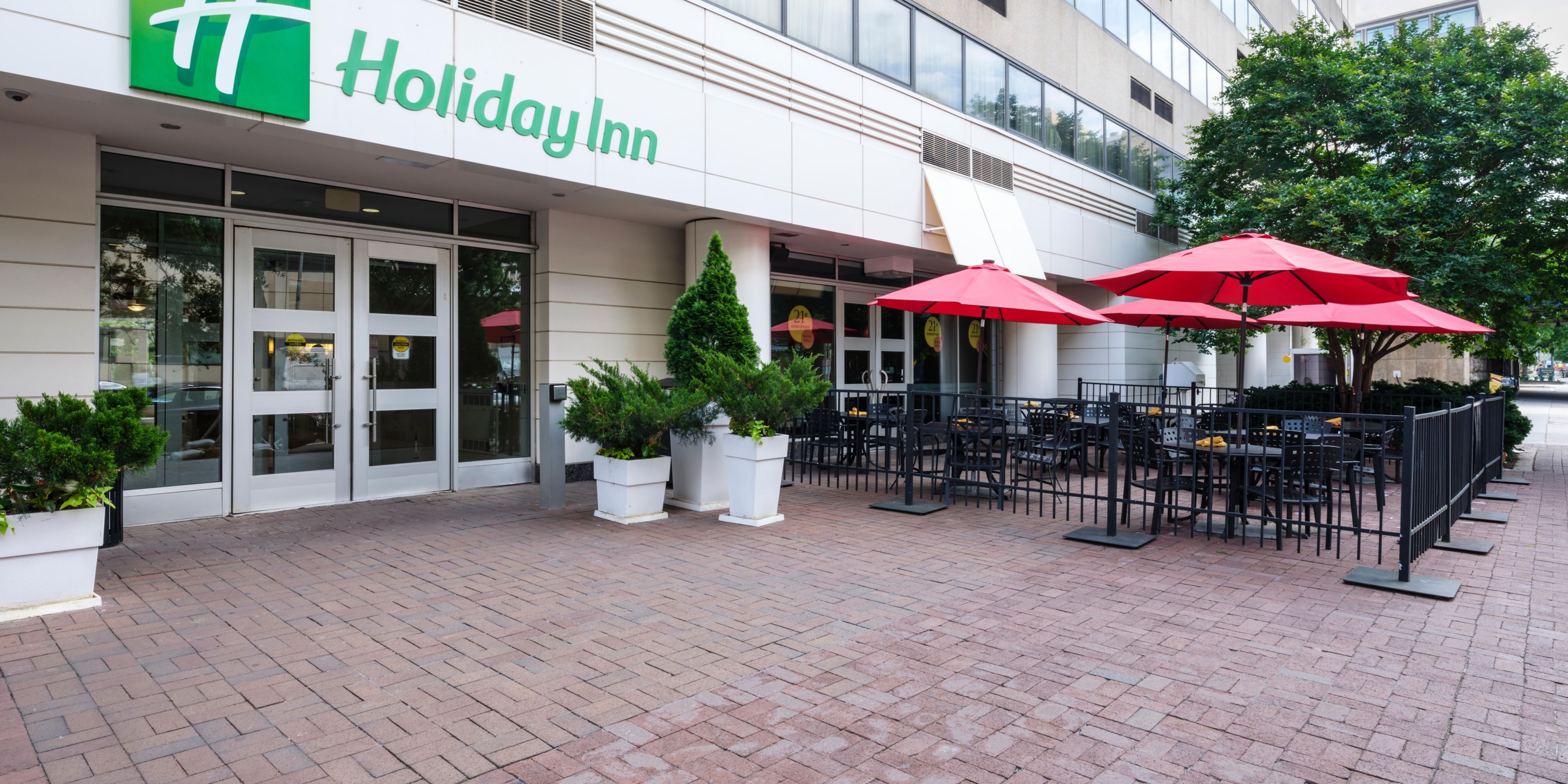 Dc Hotels Near Smithsonian National Mall Holiday Inn Washington Capitol
