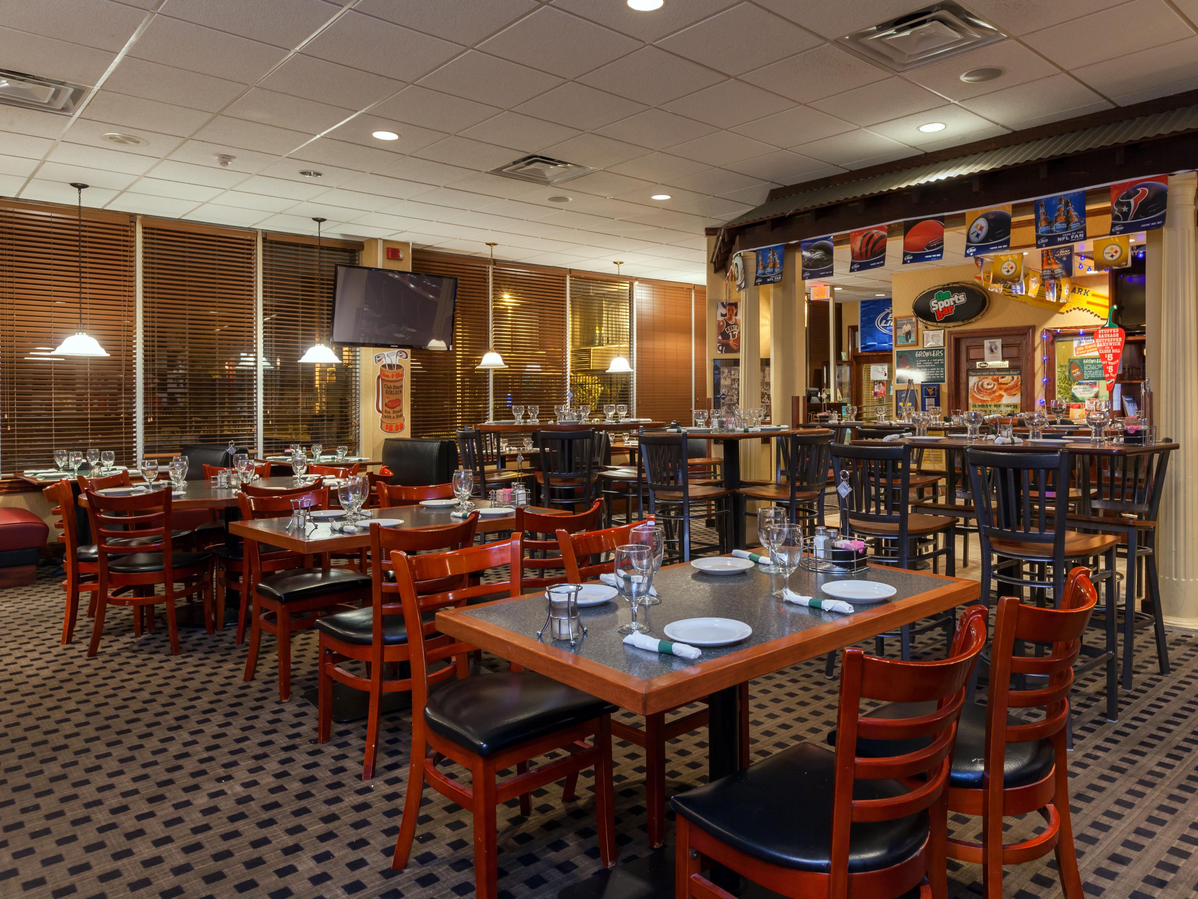 Start your day off right with a delicious made-to-order breakfast, then come back for dinner specials that will tantalize your taste buds. And when it's time to unwind, head to our full-service bar with multiple TVs showing all the premier sporting events. Whether you're here for business or pleasure, we your go-to destination Weirton hotel.