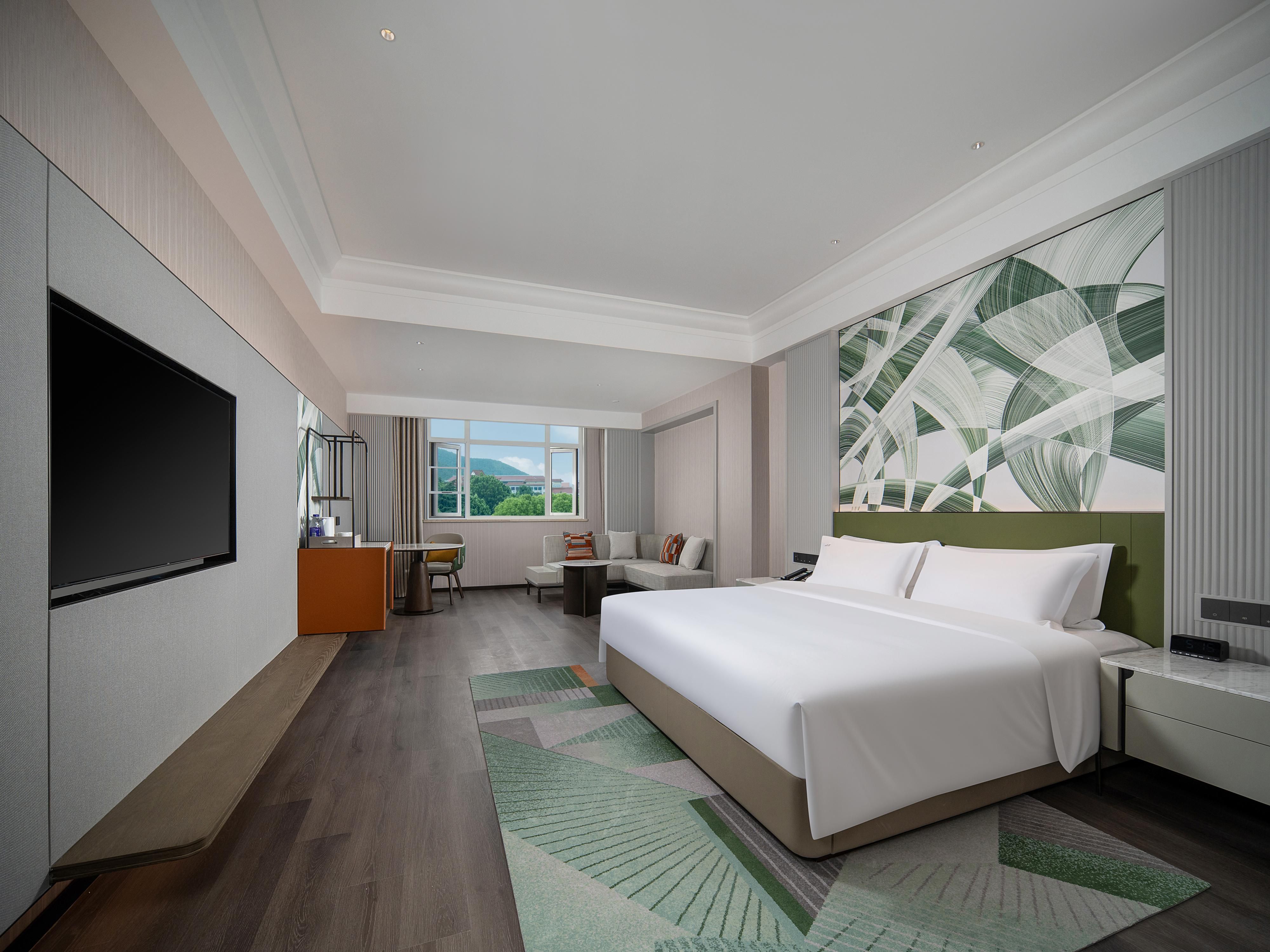 1 King Suite