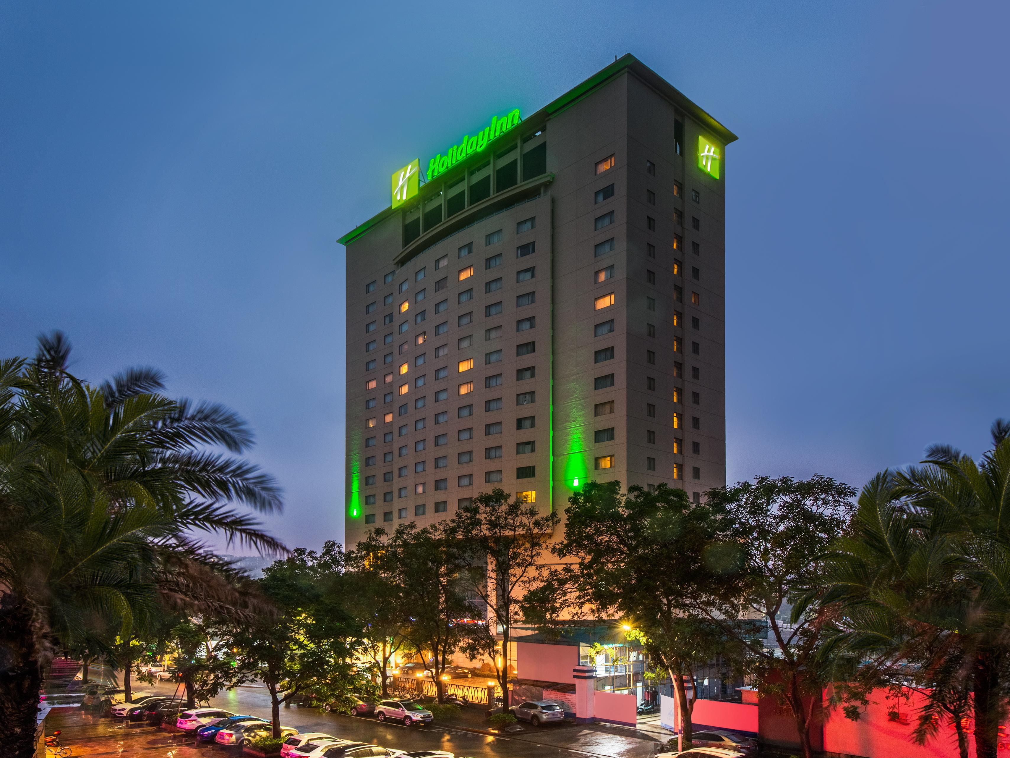 Holiday Inn Zhongshan Downtown - Image1