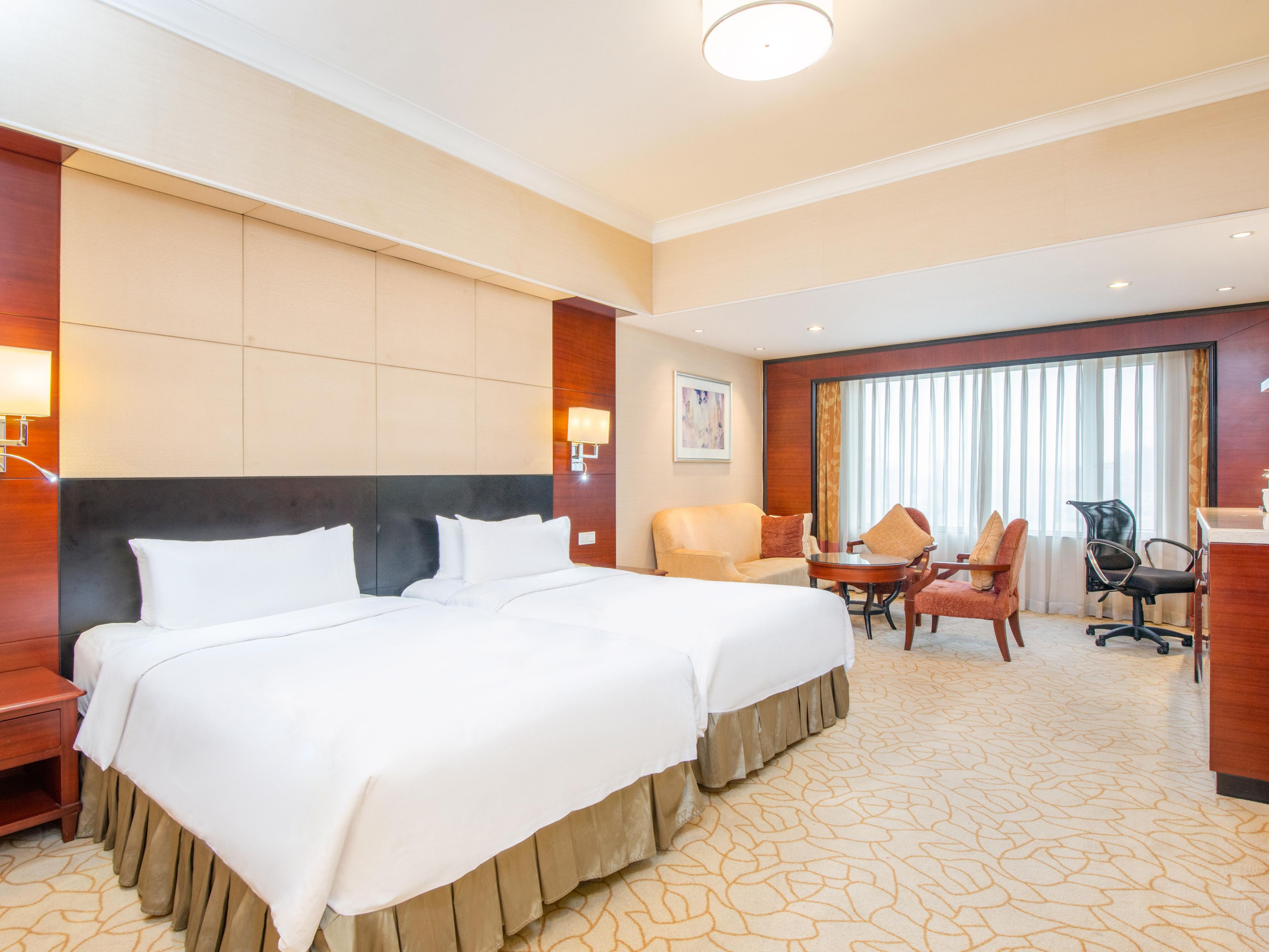 Holiday Inn Zhongshan Downtown - Image4