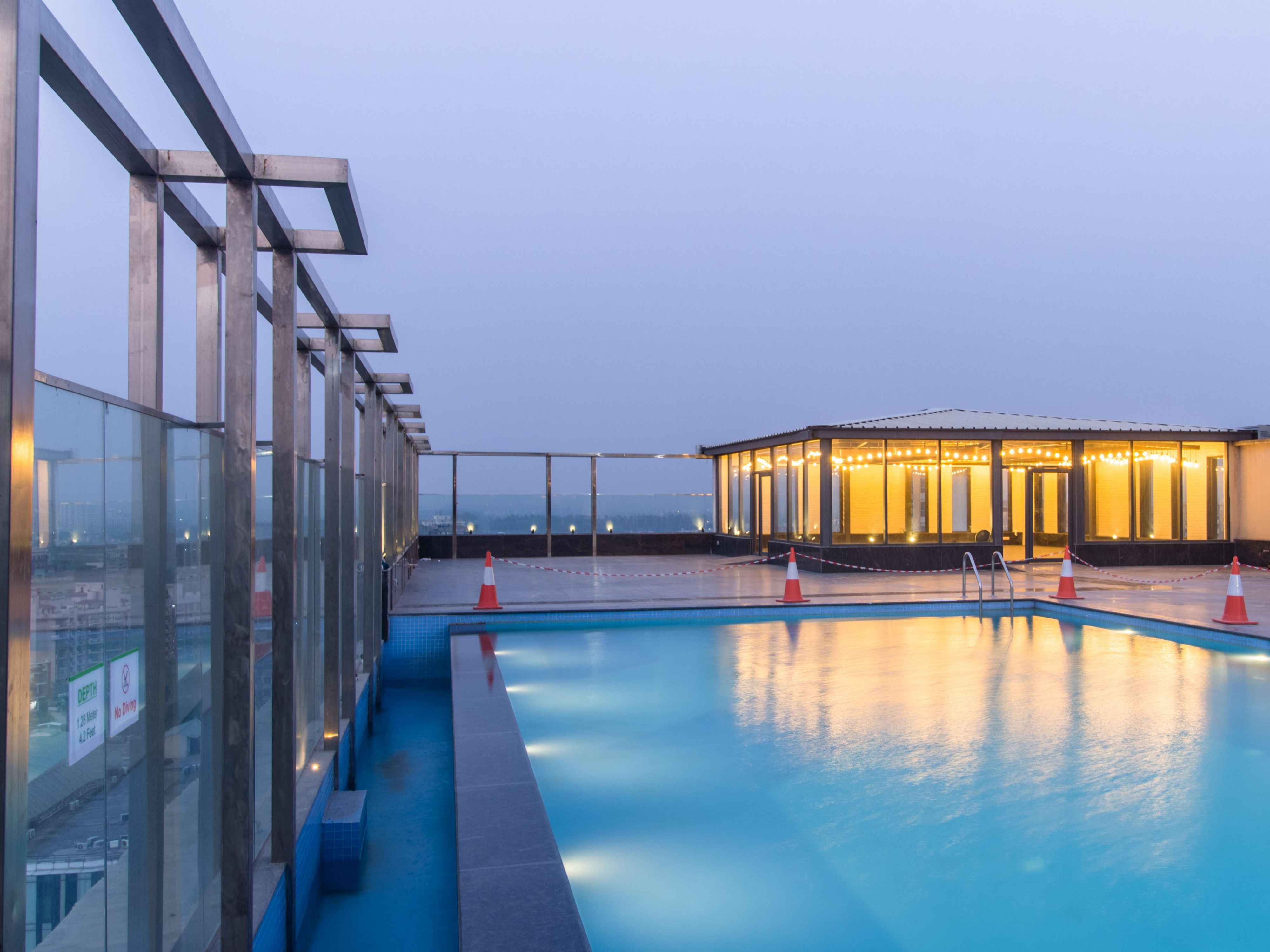 Rooftop Pool 