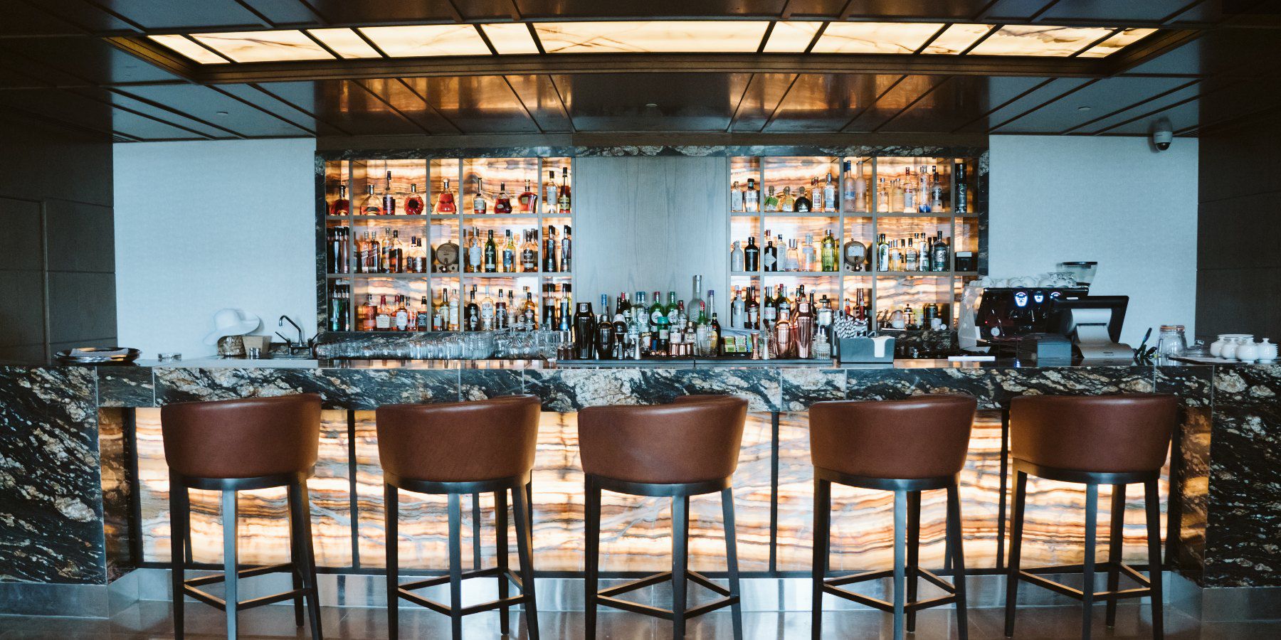 Horizon Lounge & Bar