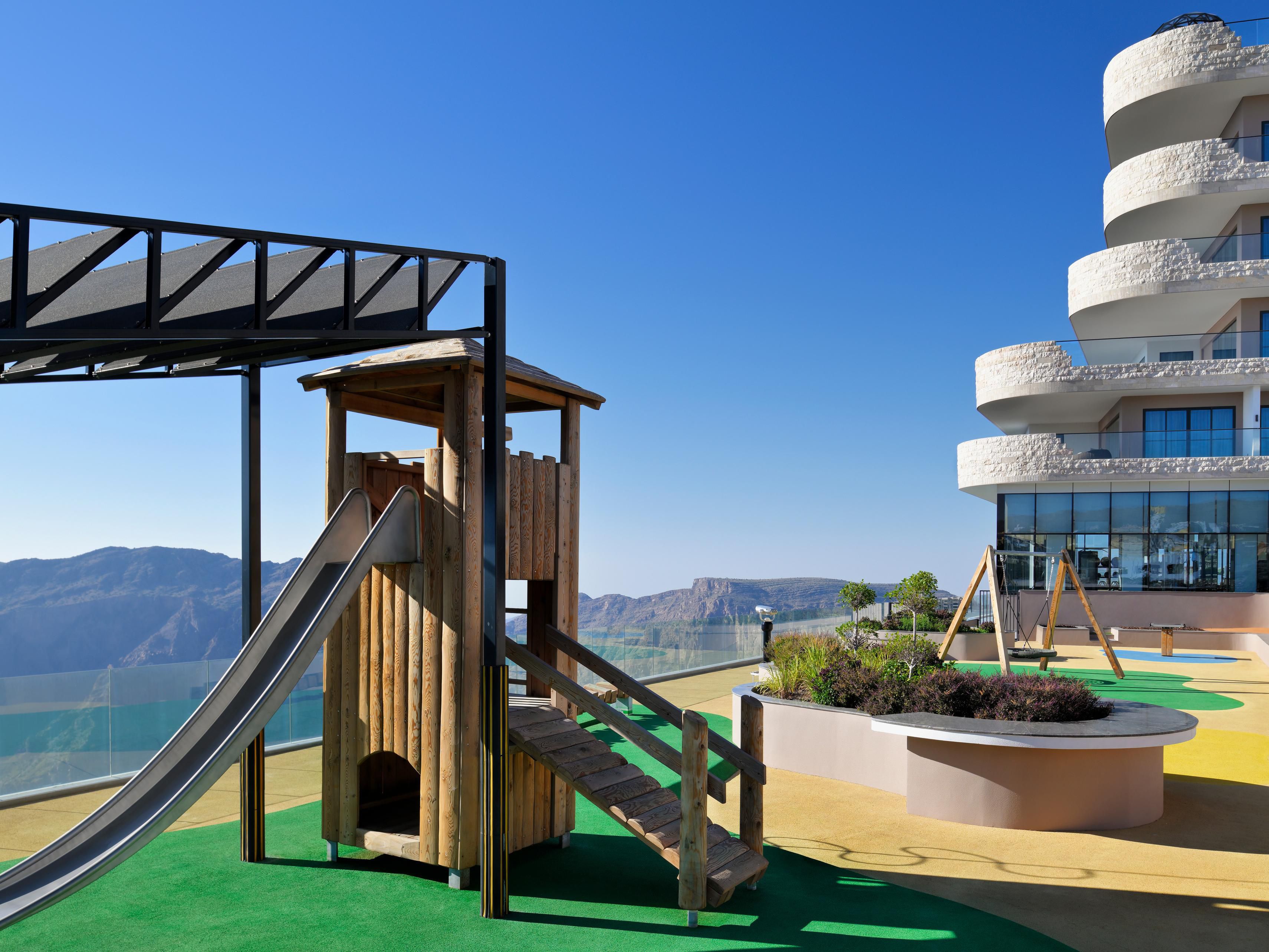 Unleash your child's creativity with fun-filled activities like bracelet-making, origami, coloring, and DIY crafts. Keep the excitement going with Jenga, Tic Tac Toe, and scavenger hunts. At Hotel Indigo Jabal Akhdar, kids love the outdoor play zone and family-friendly pool.