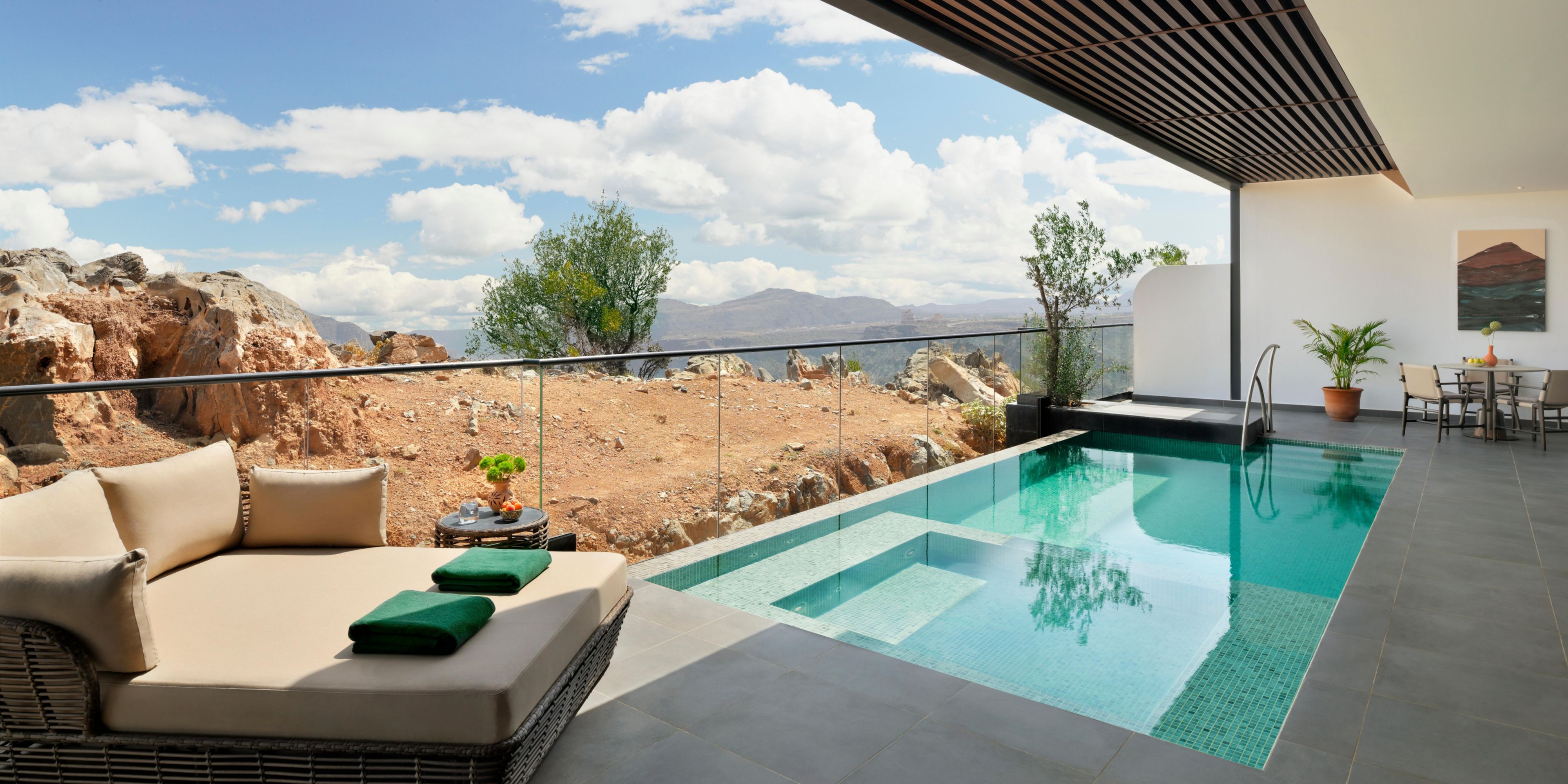 Cozy Two Bedroom Chalet with Canyon Views and Private Pool