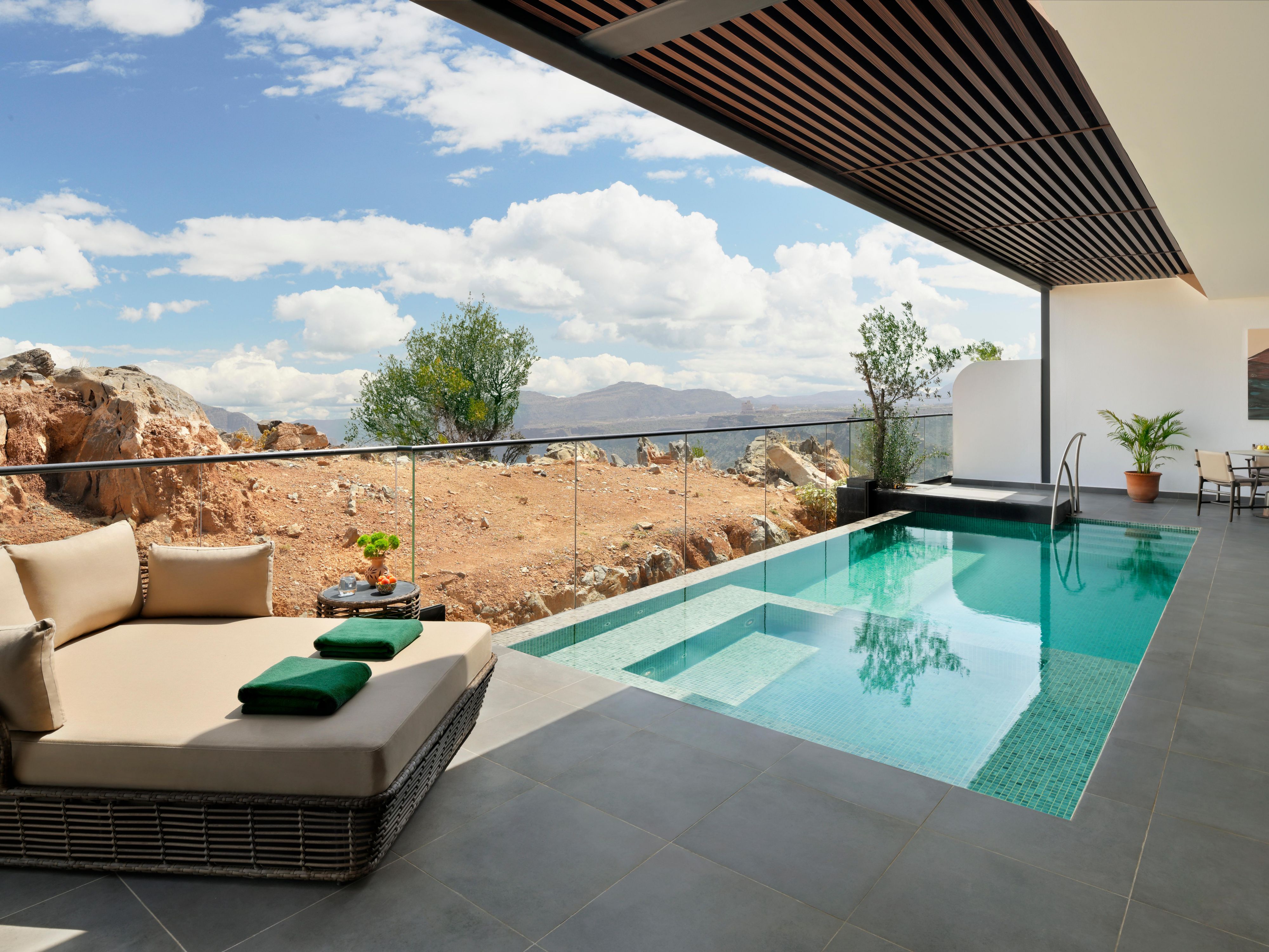 Cozy Two Bedroom Chalet with Canyon Views and Private Pool