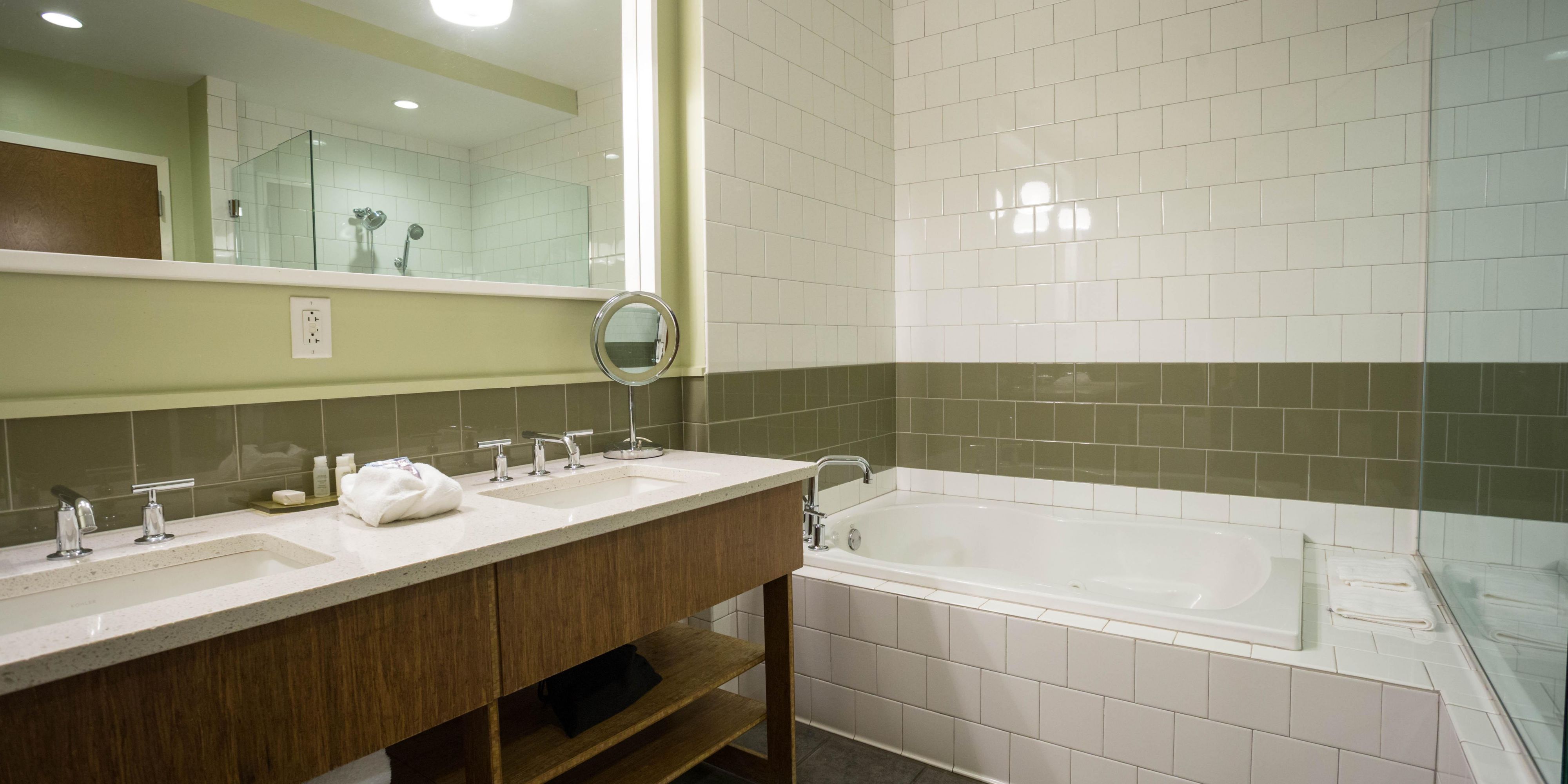 Standard King Suite with Jacuzzi