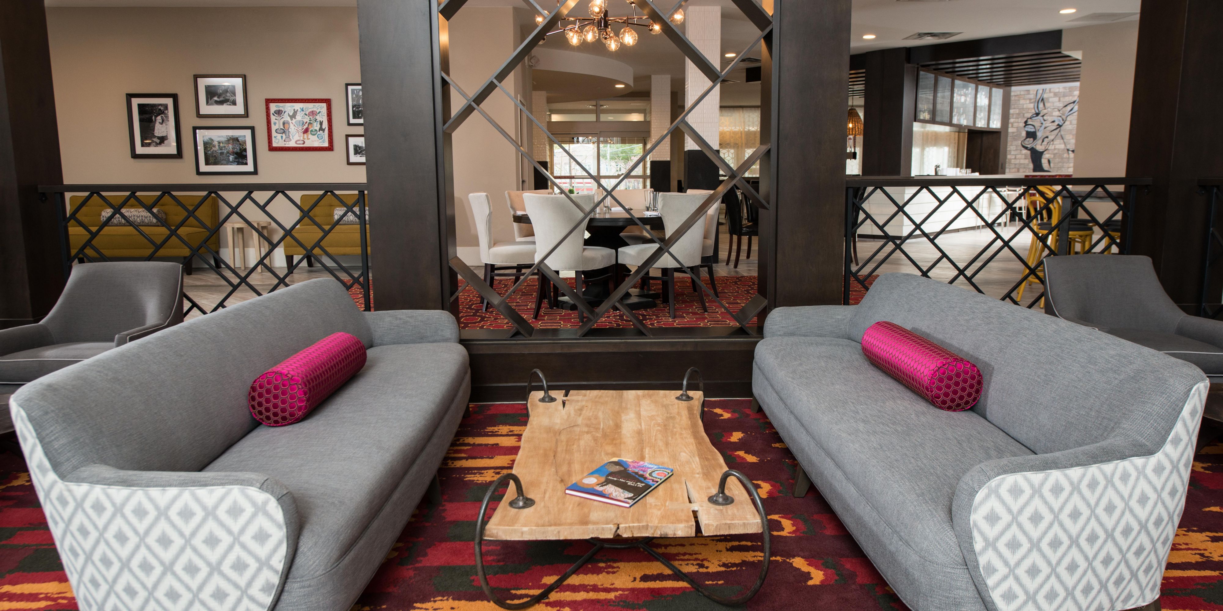 Hotel Indigo Atlanta - Vinings Lobby