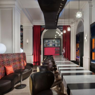 Bar and Lounge
