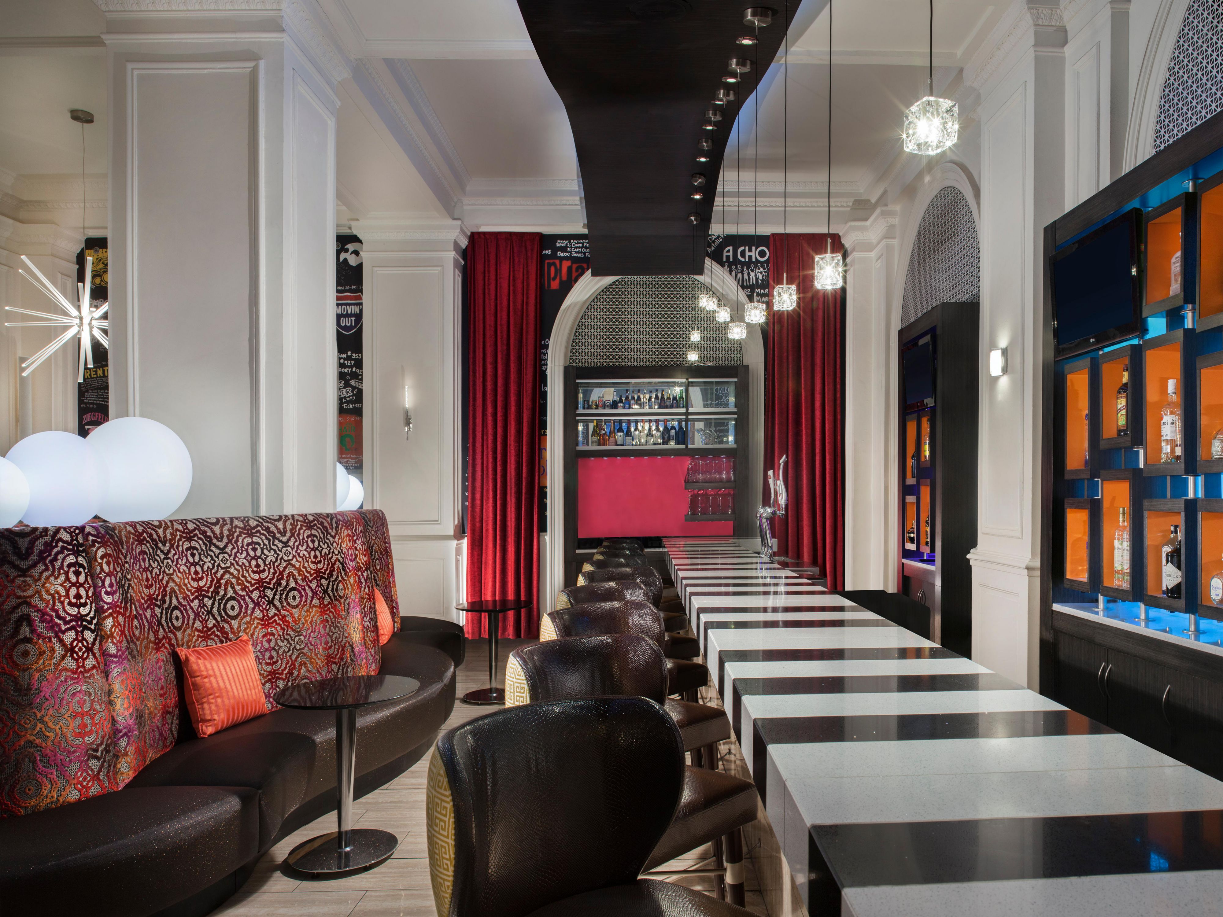 Bar and Lounge