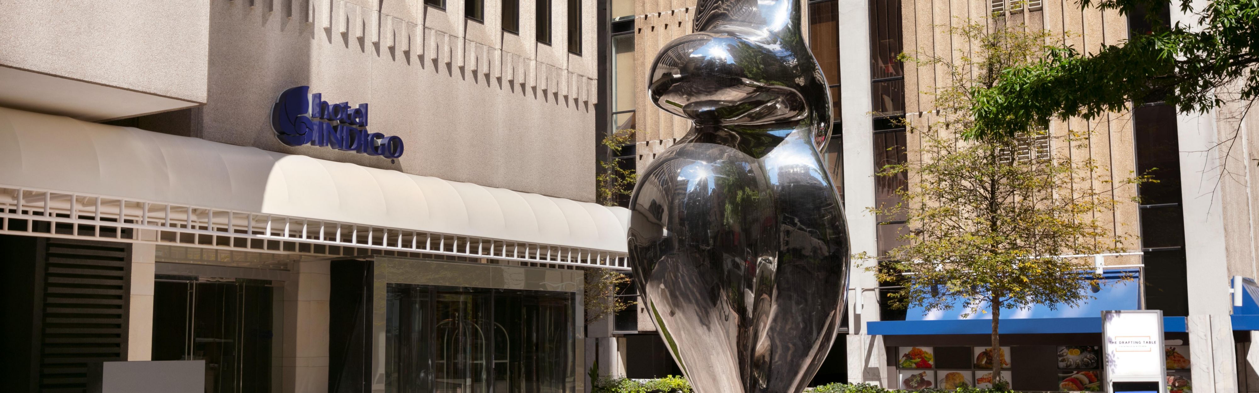 $hotelInfo.mediaDetails.welcomePhotos.primaryPhoto.caption}