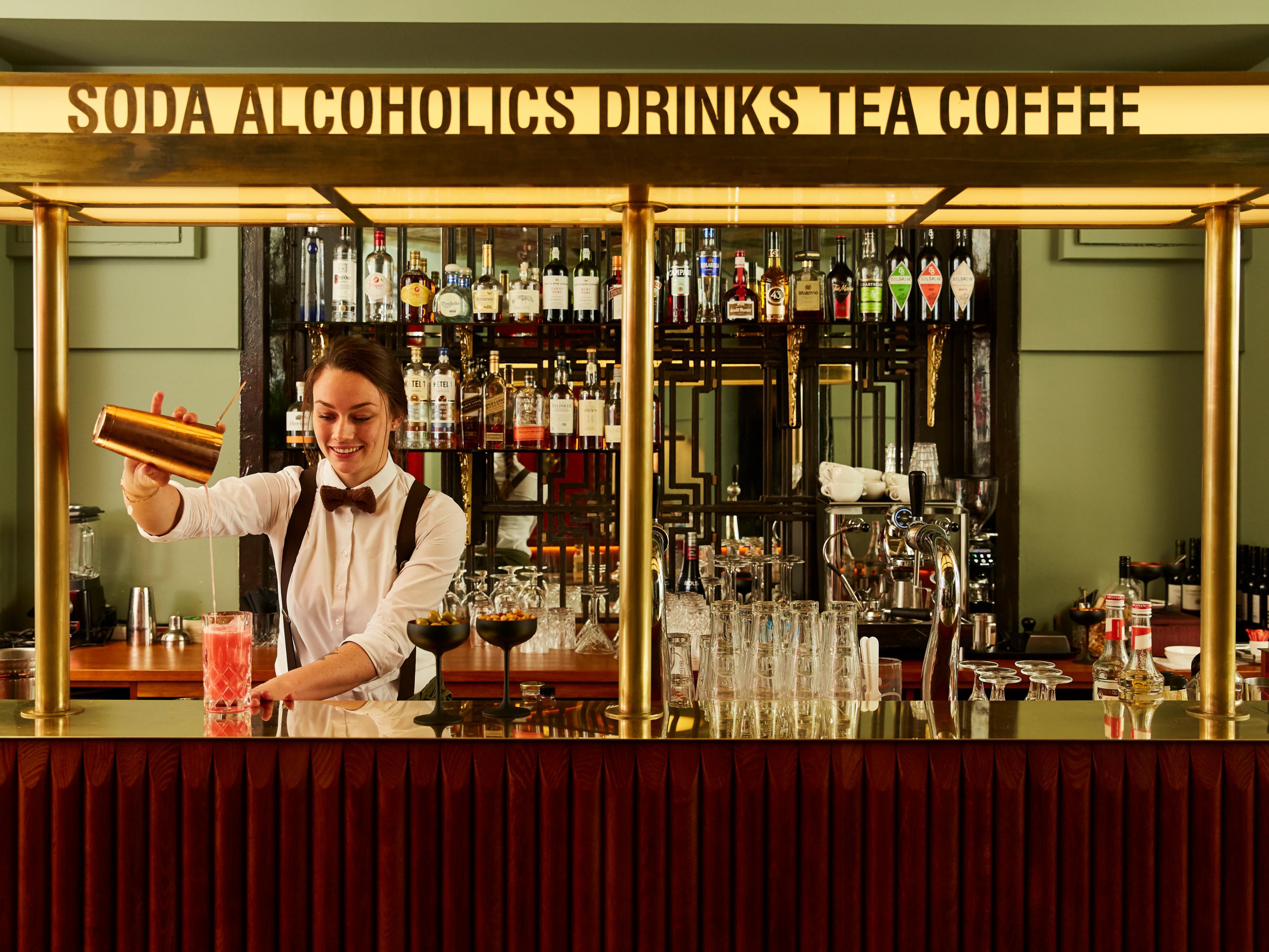 bar