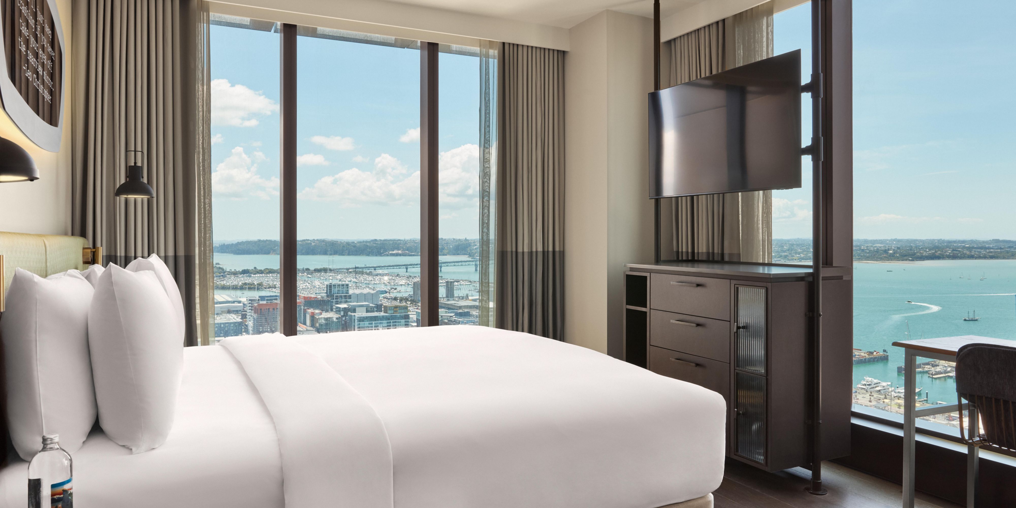 King Corner Harbour View High Floor Room