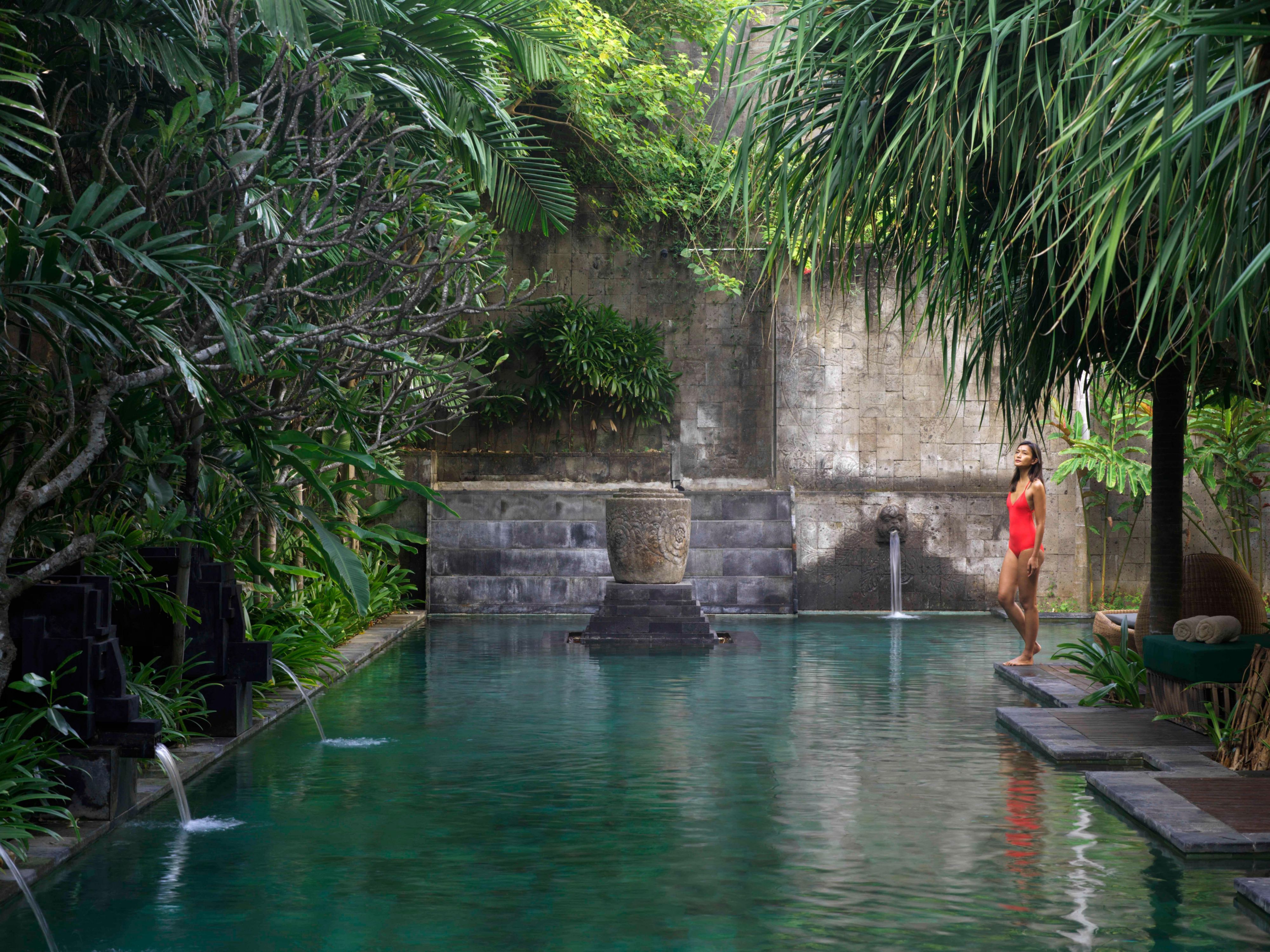 Located nearby the resort's main pool, Secret Garden Pool is surrounded by shady trees, has a whirlpool and opens daily from 7am to 7pm. An impeccable spot to chill and luxuriate in style.