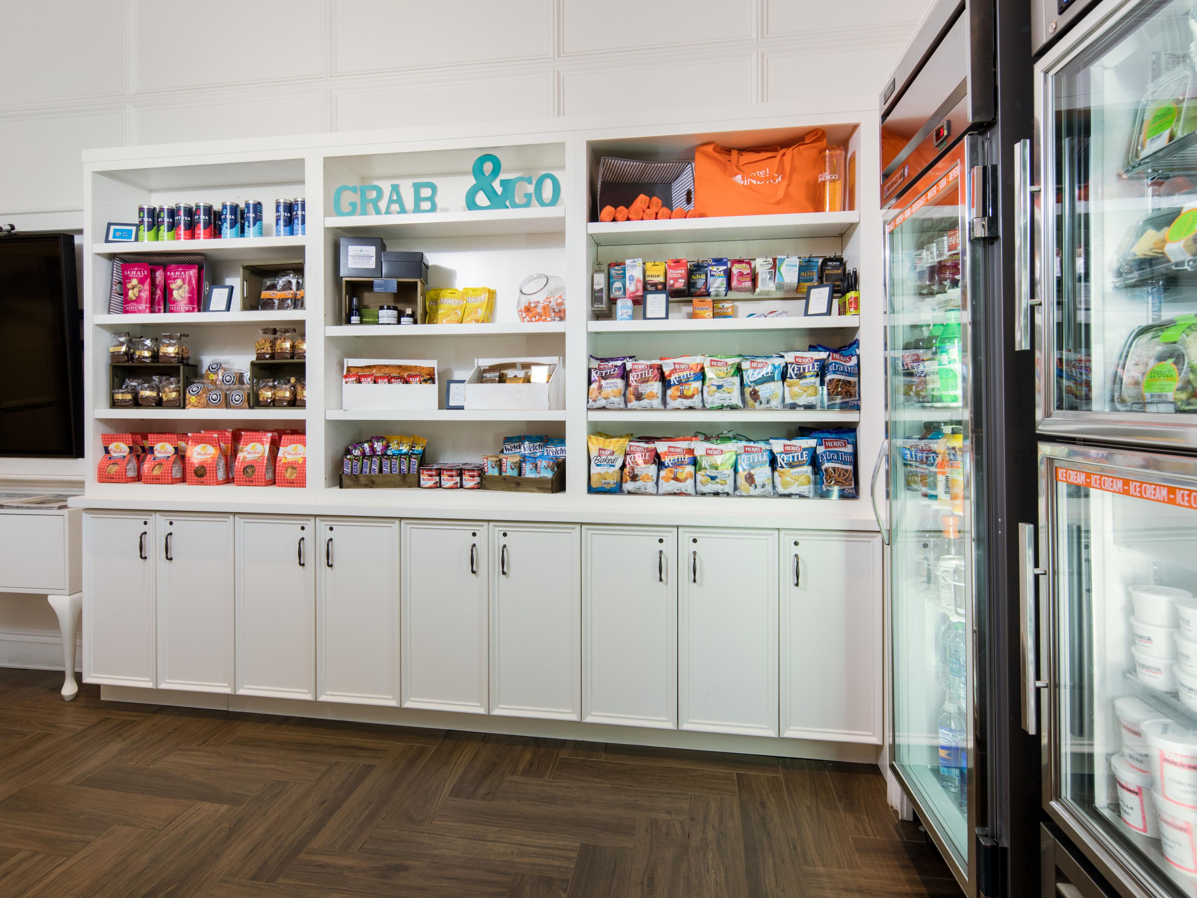 Fuel up with snacks and drinks at our Baltimore hotel market.