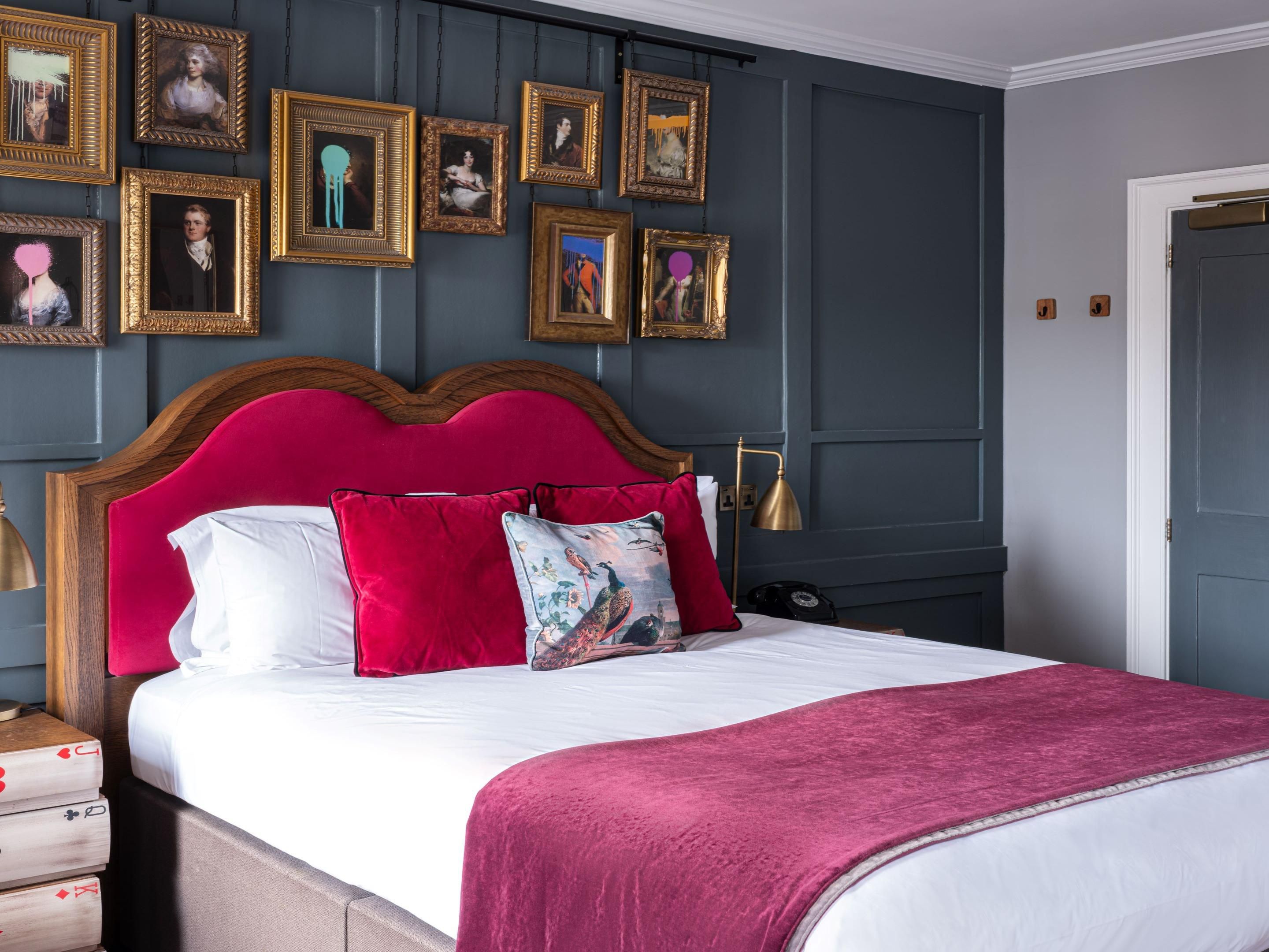 Romance Themed Premium Room