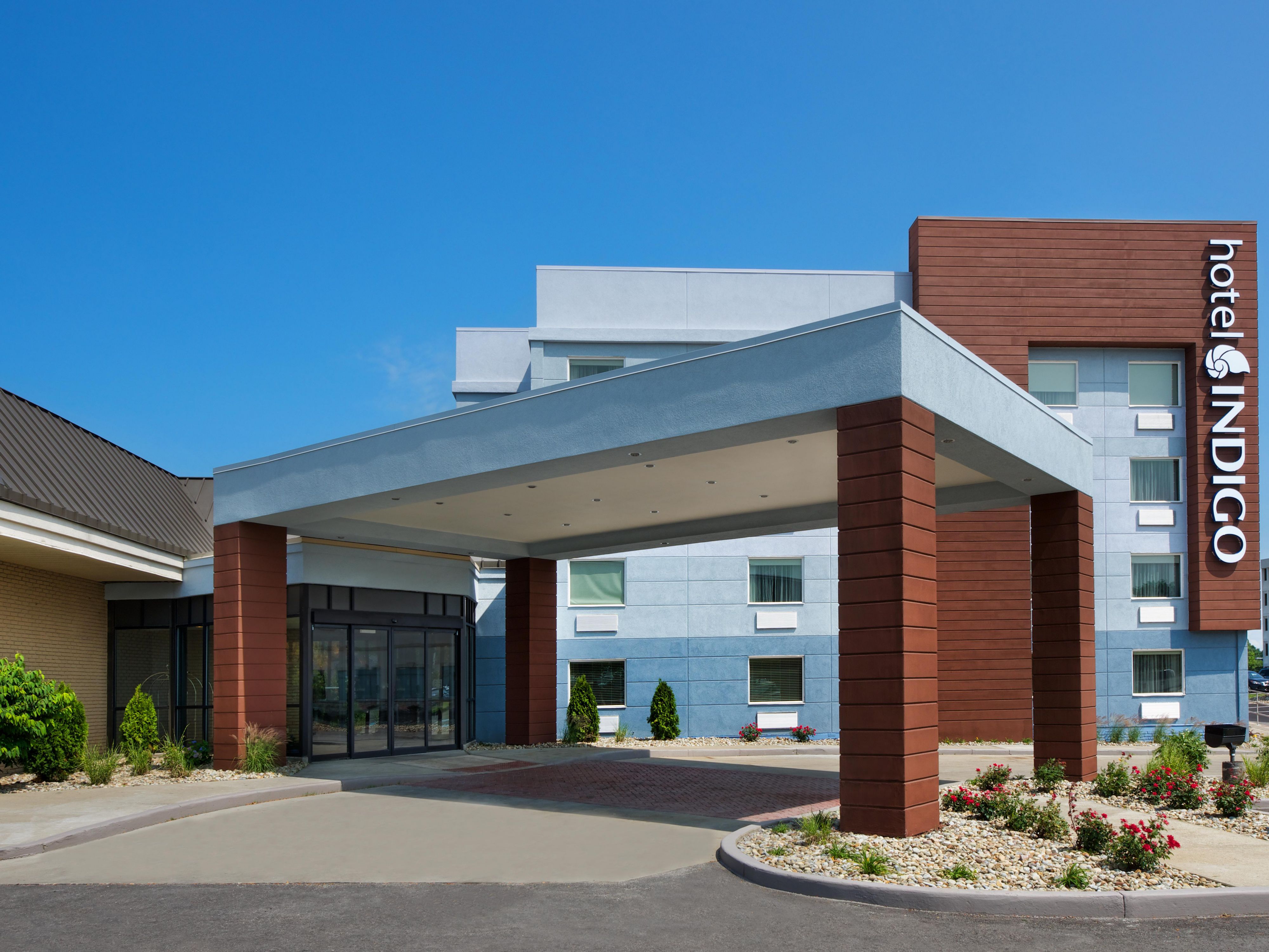 Hotel Indigo welcomes you to our sleek boutique Hotel