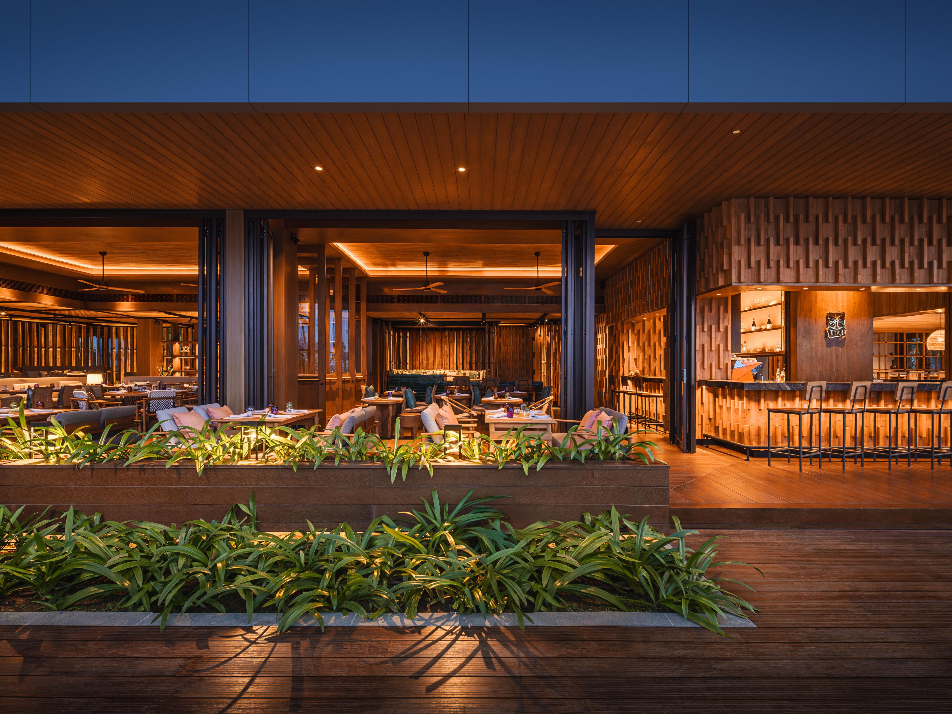 Tiki Bar and Lounge