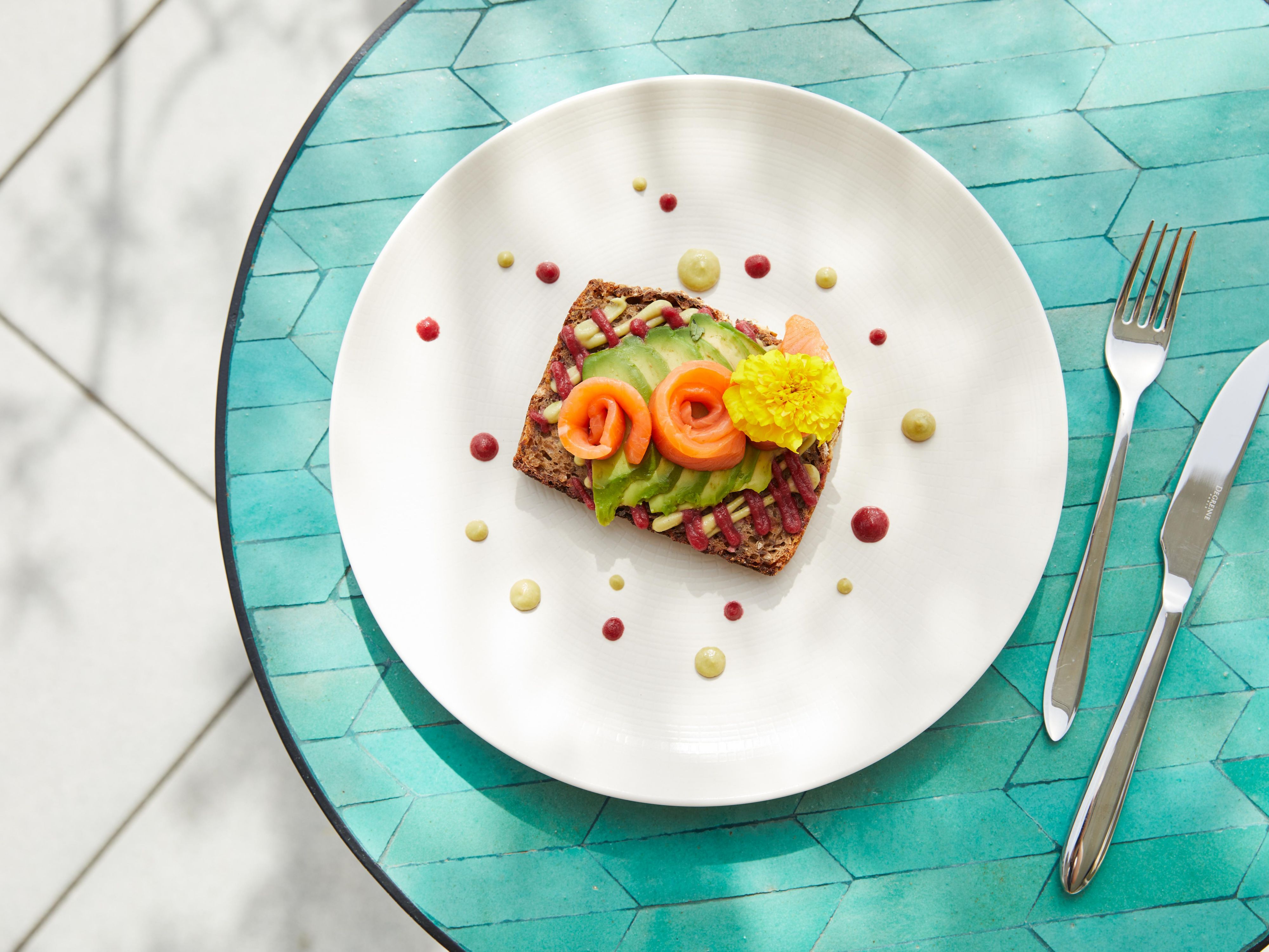 Visit Tchanqué, the rooftop restaurant of our hotel. Our chef offers a local and seasonal menu designed to delight your taste buds and make every meal unforgettable.