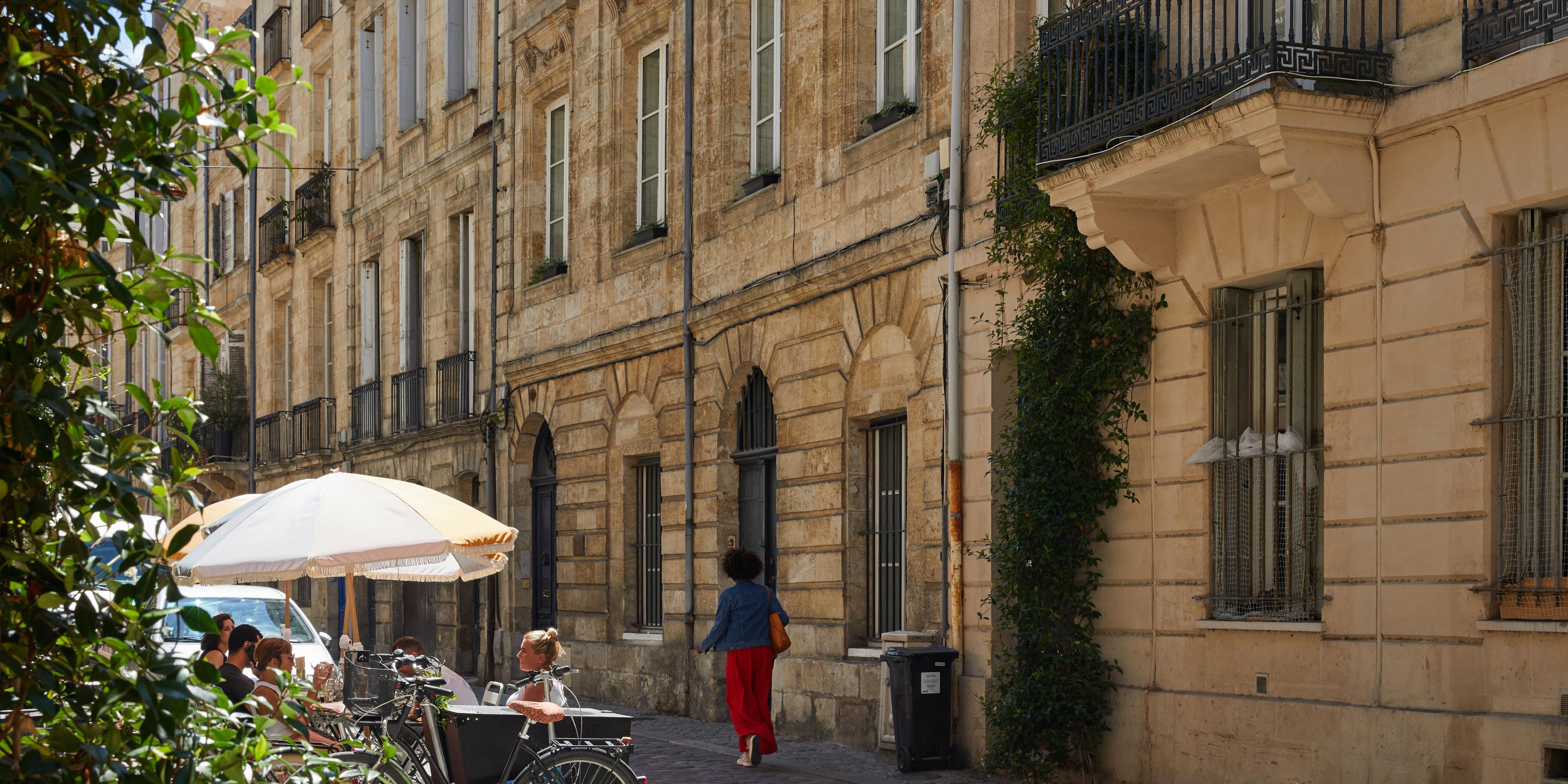 Experimente el espíritu vibrante del vecindario de Chartrons