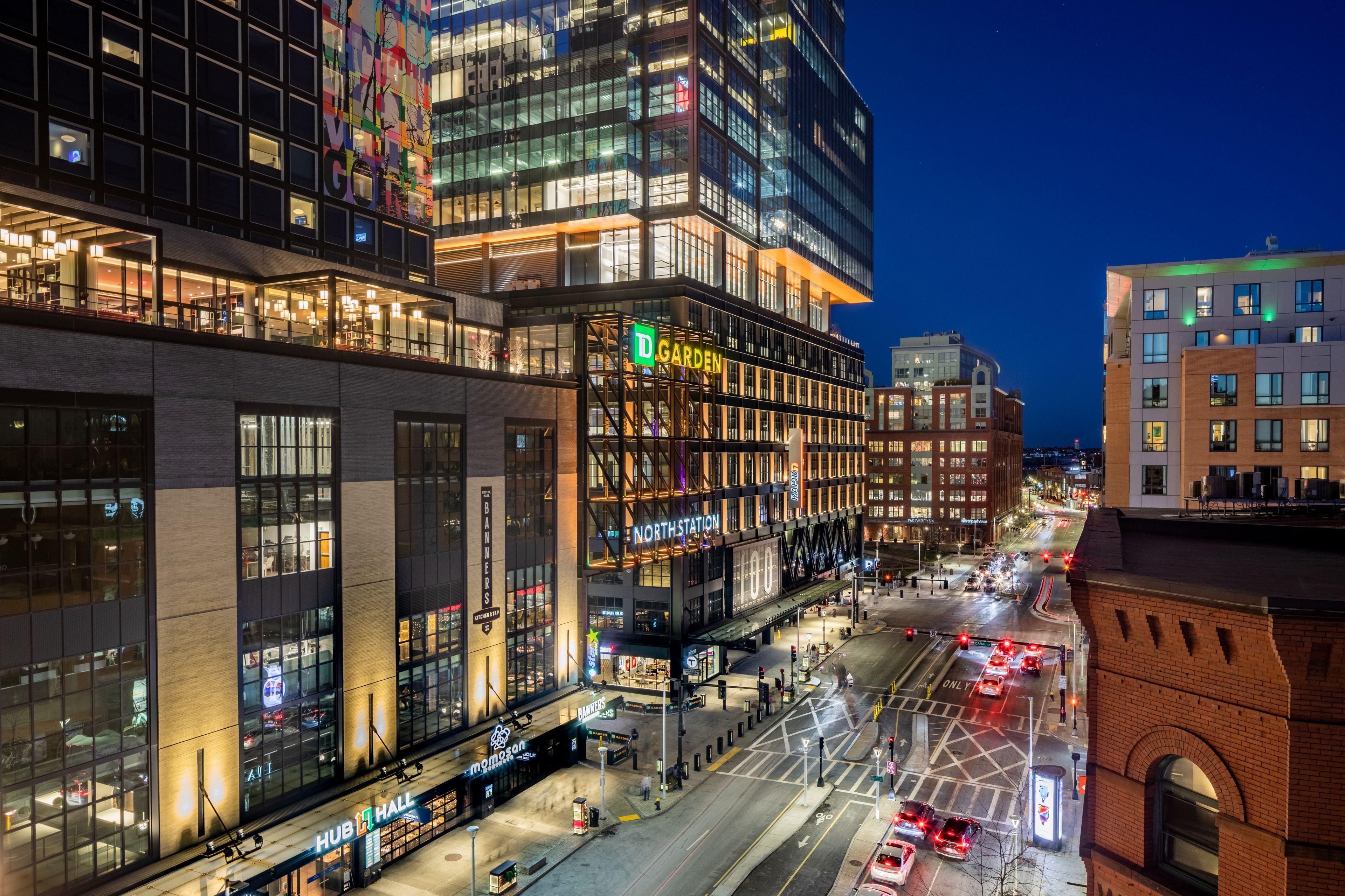 Enjoy the convenience of staying directly across the street from the TD Garden when a Bruins Game, Celtics Game, or a concert!  Enjoy dinner and cocktails in our new restaurant before heading over to the Garden for your event.