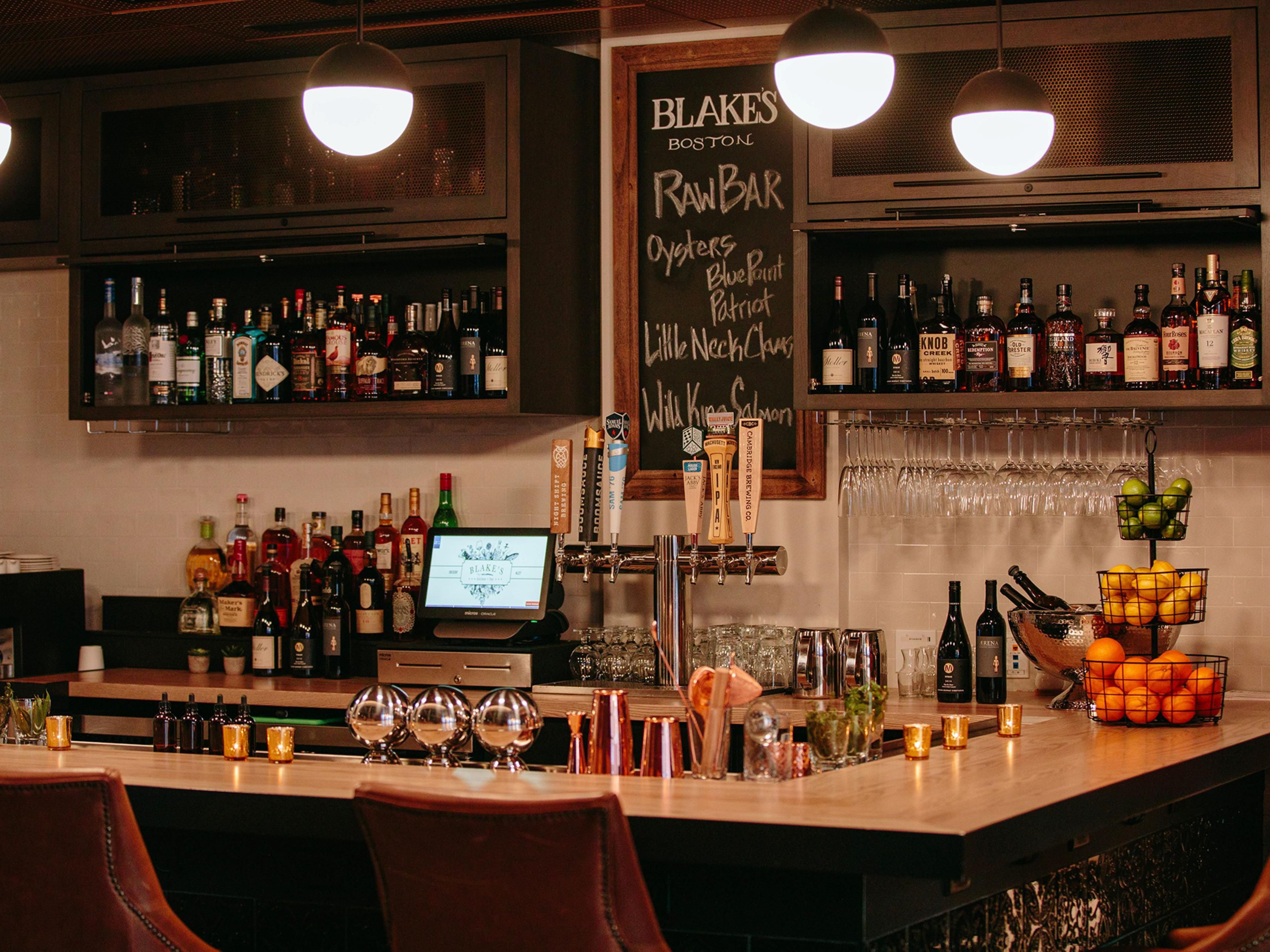 Open daily for breakfast, lunch, and dinner, our Boston restaurant blends hearty pub fare with a touch of New England charm. From shared plates to paninis and salads to delicious entrees, prepare to embark on a flavorful journey of locally inspired dishes. Sip and savor at our well-stocked bar, open late for your enjoyment.