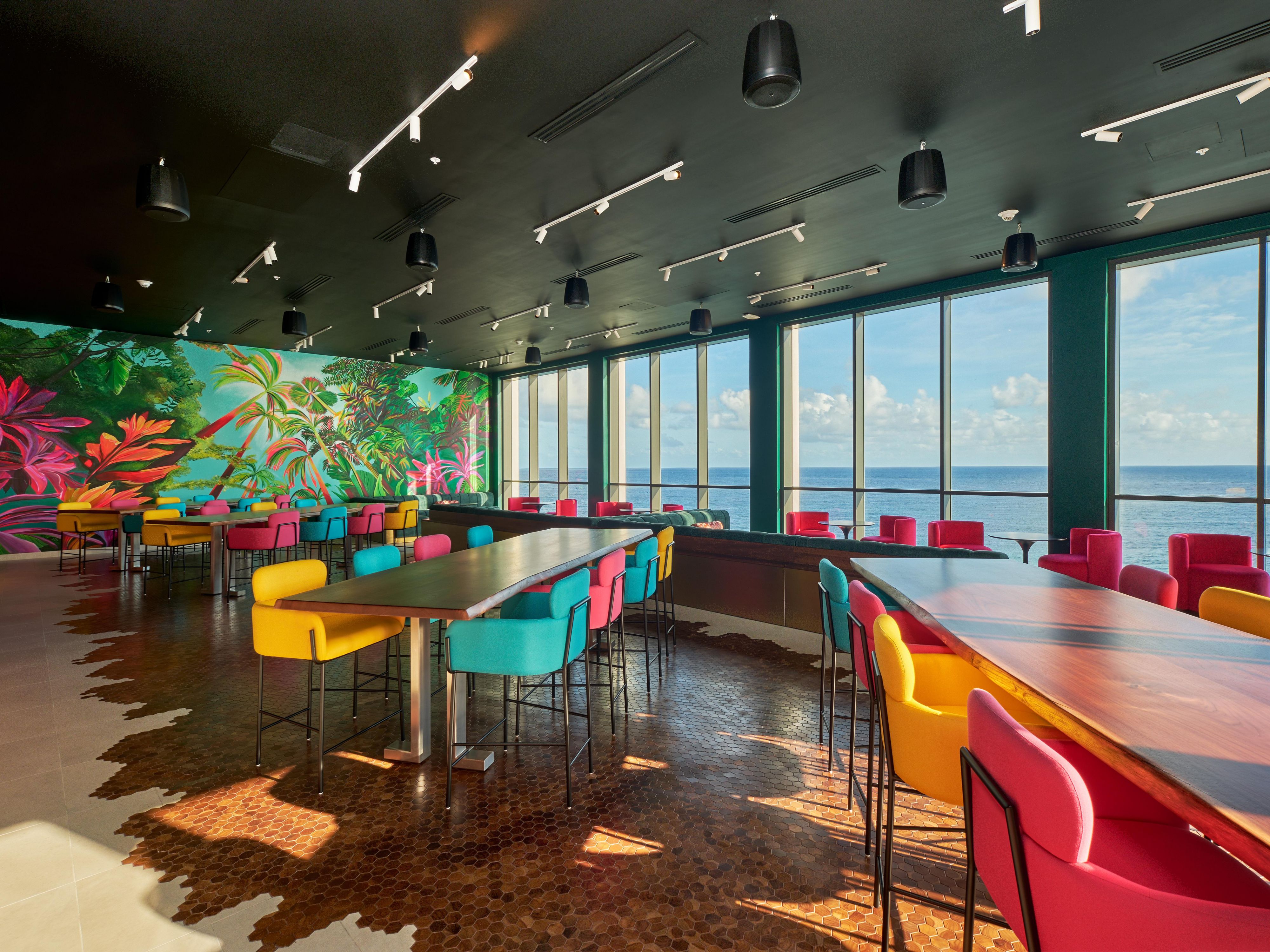 Vista rooftop lounge