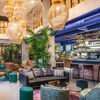 Bar and Lounge