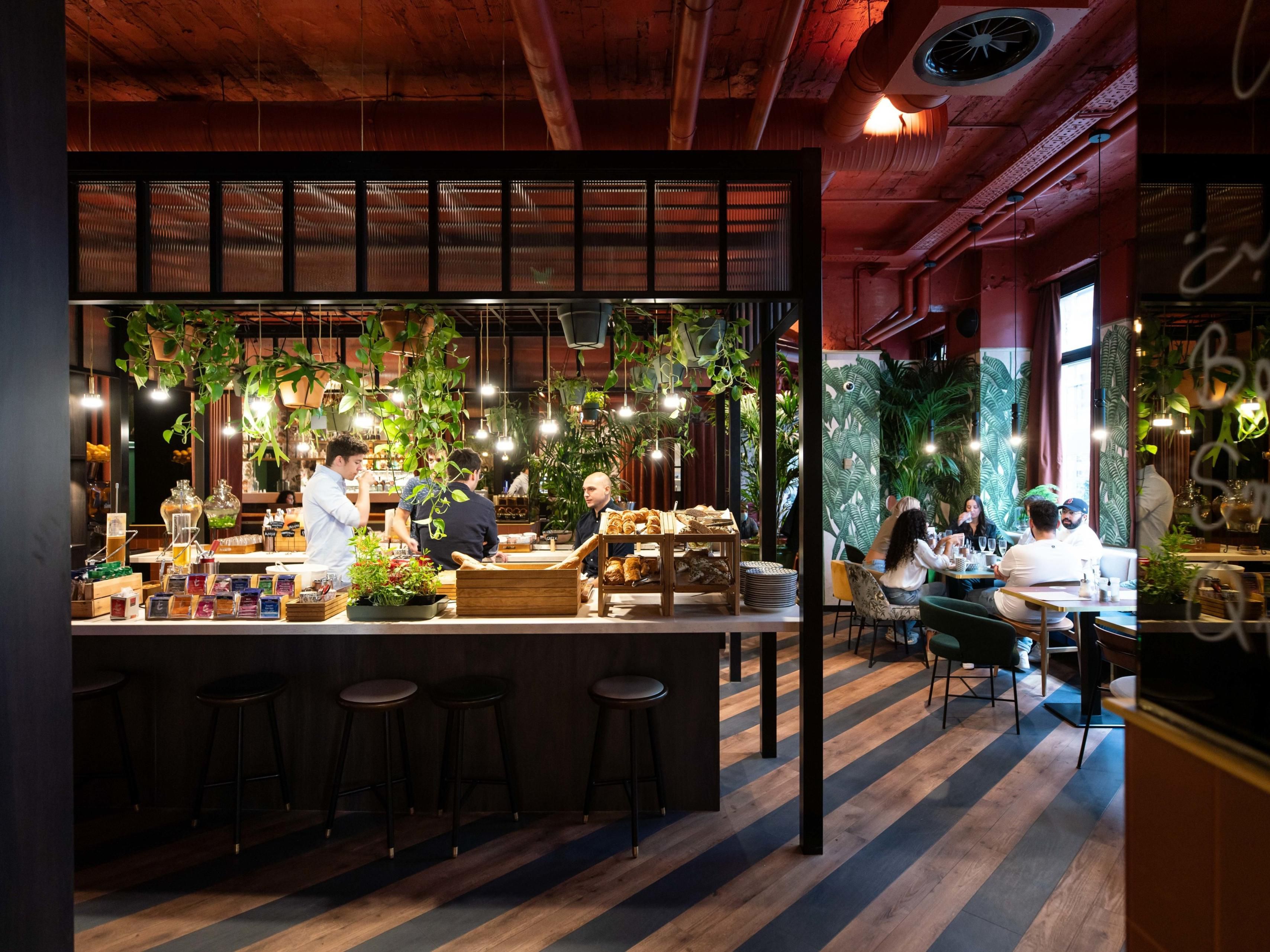 Enjoy the Indoor Garden Brunch at SERRA