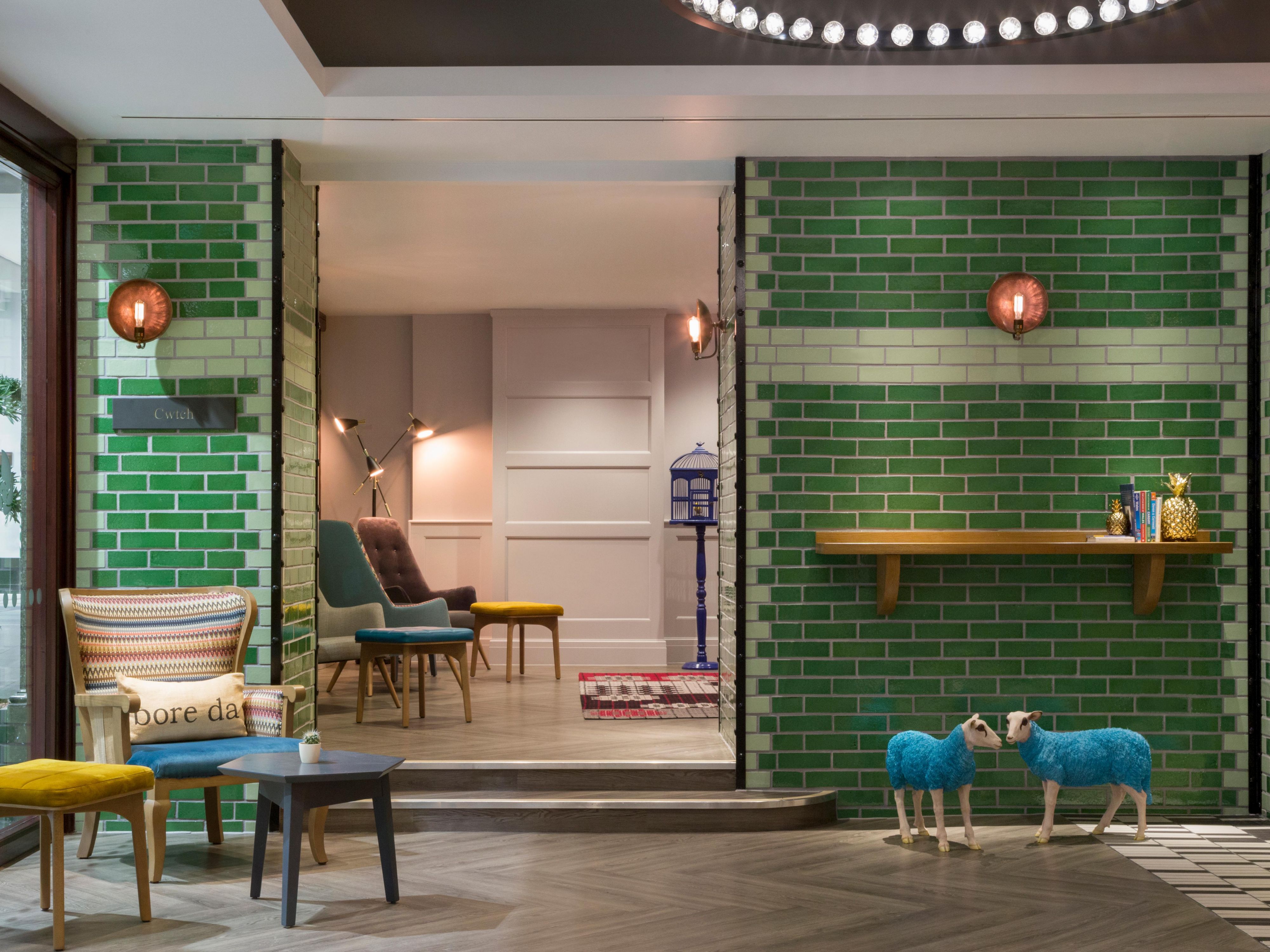 Boutique Hotel Indigo Cardiff - Welsh Inspired Lobby