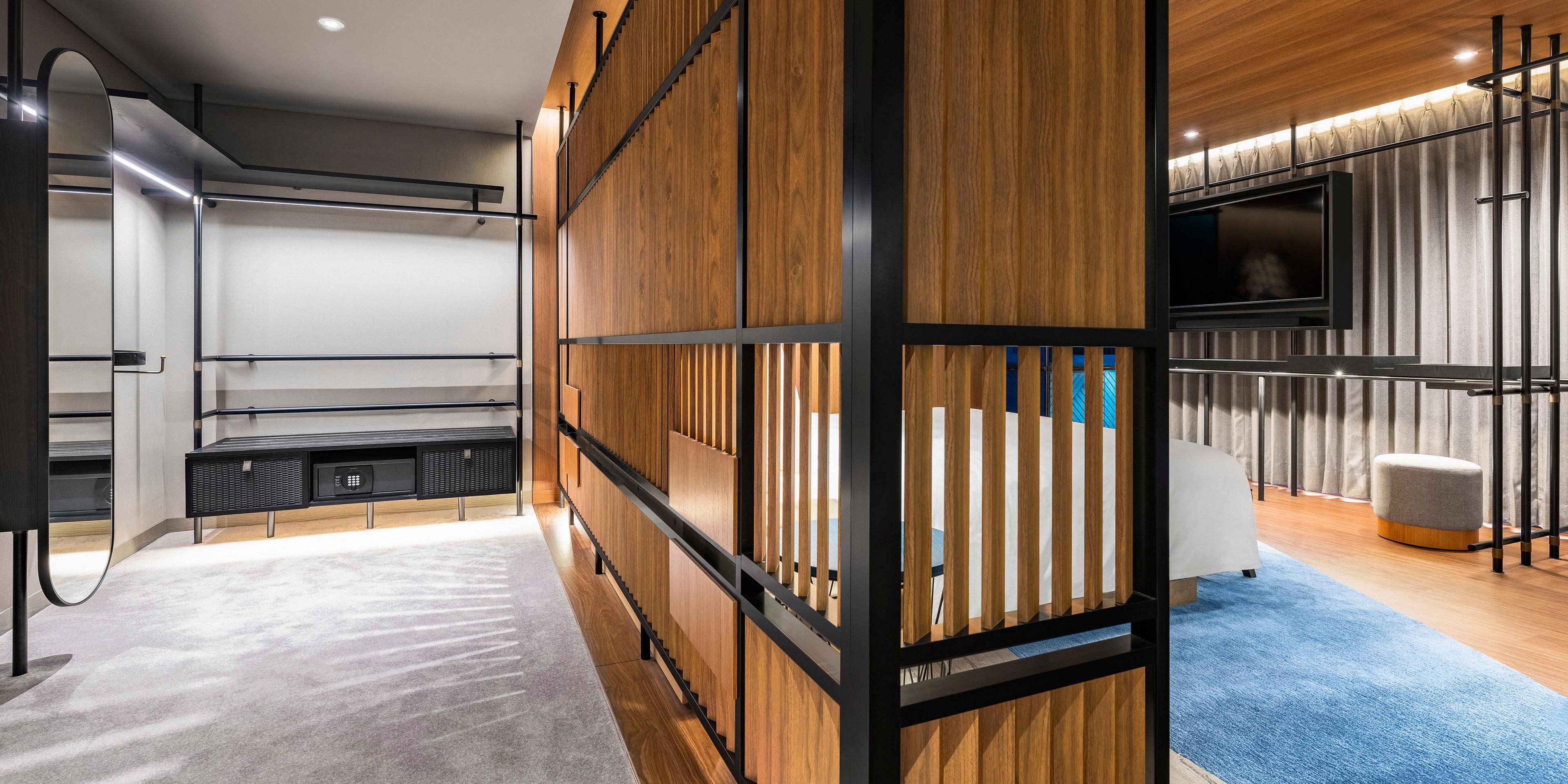 Walk in closet 