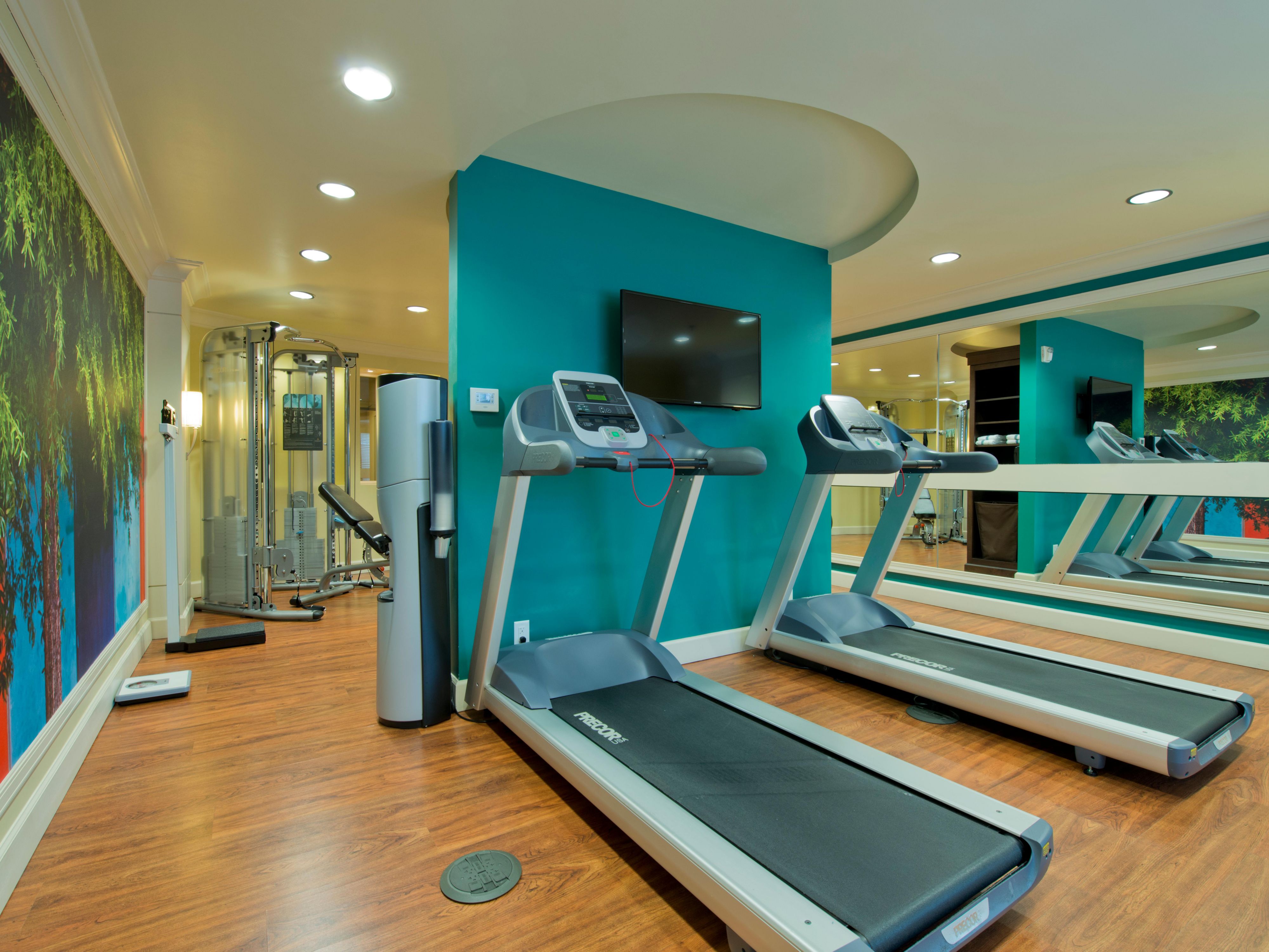 Enjoy our 24/7 full-service Fitness Center with Extensive Options.