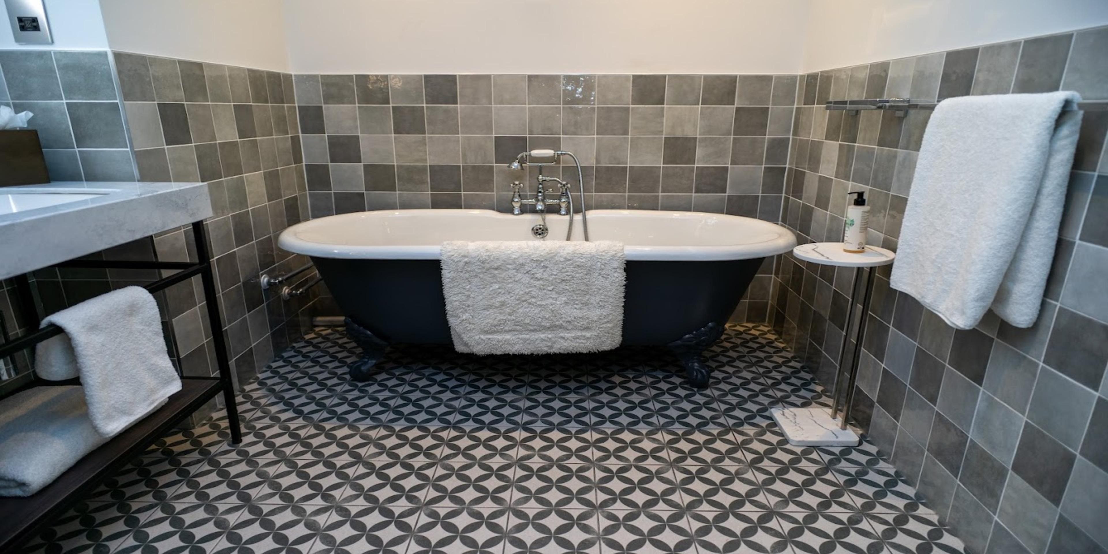 Roll Top Bath in Super King Suite