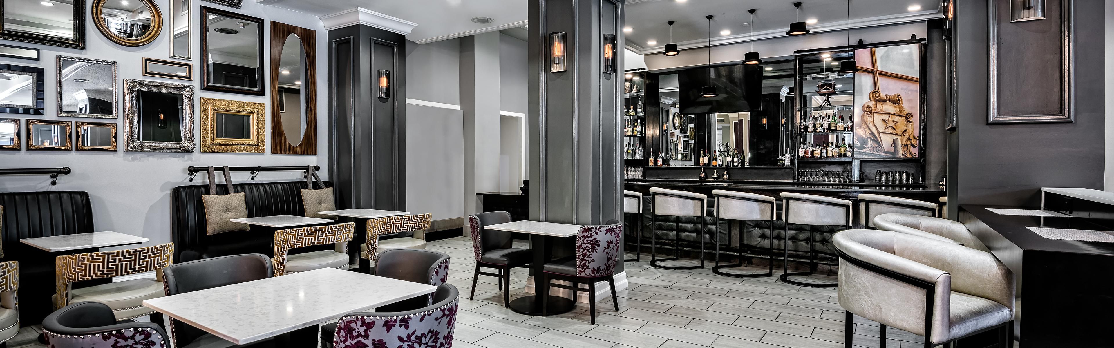 Perfect ambiance and a really good vibe while having breakfast.